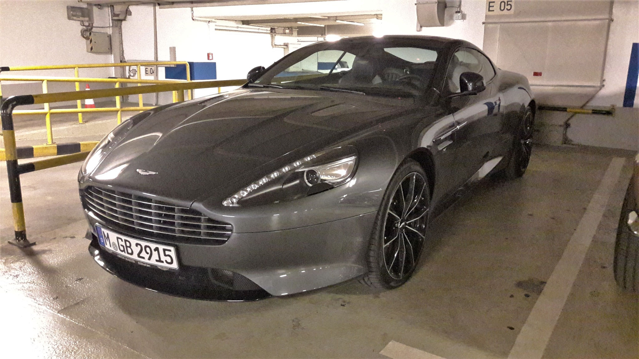 Aston Martin DB9 GT Coupé - M-GB2915