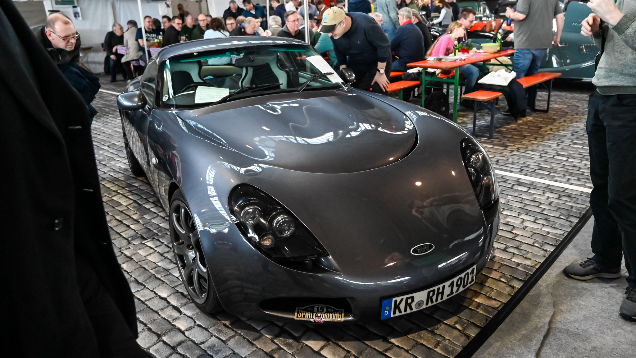 TVR Sagaris - KR-RH1901