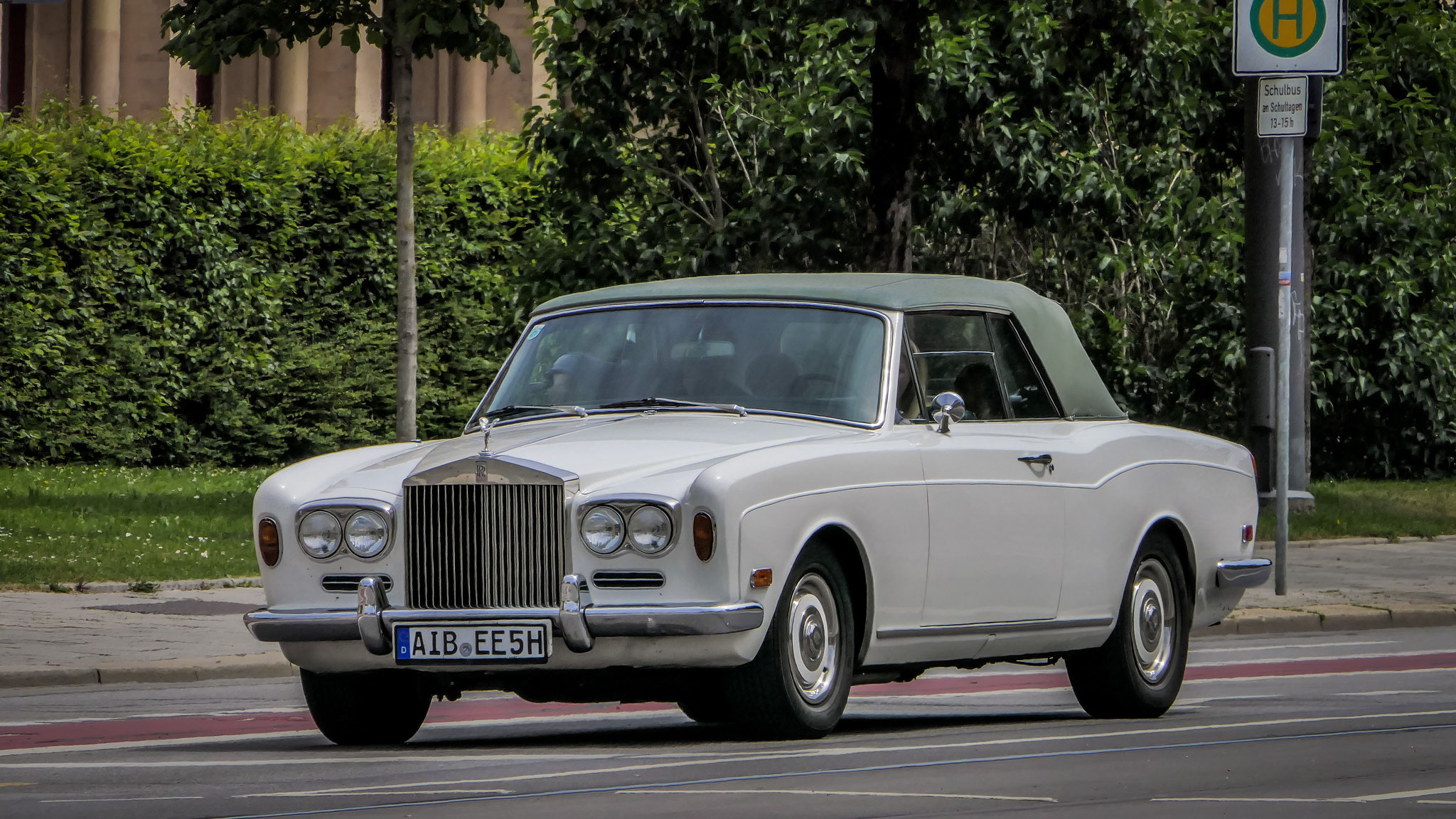 Rolls Royce Corniche - AIB-EE5H