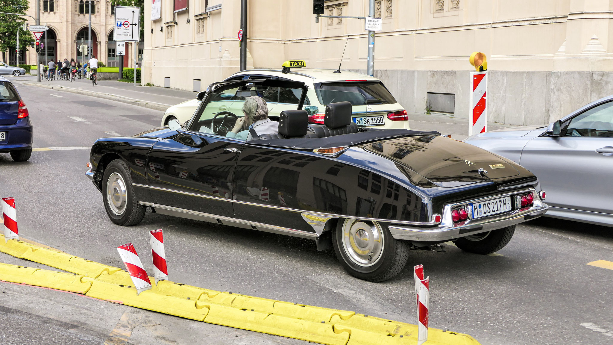 Citroen DS Cabrio - M-DS217H
