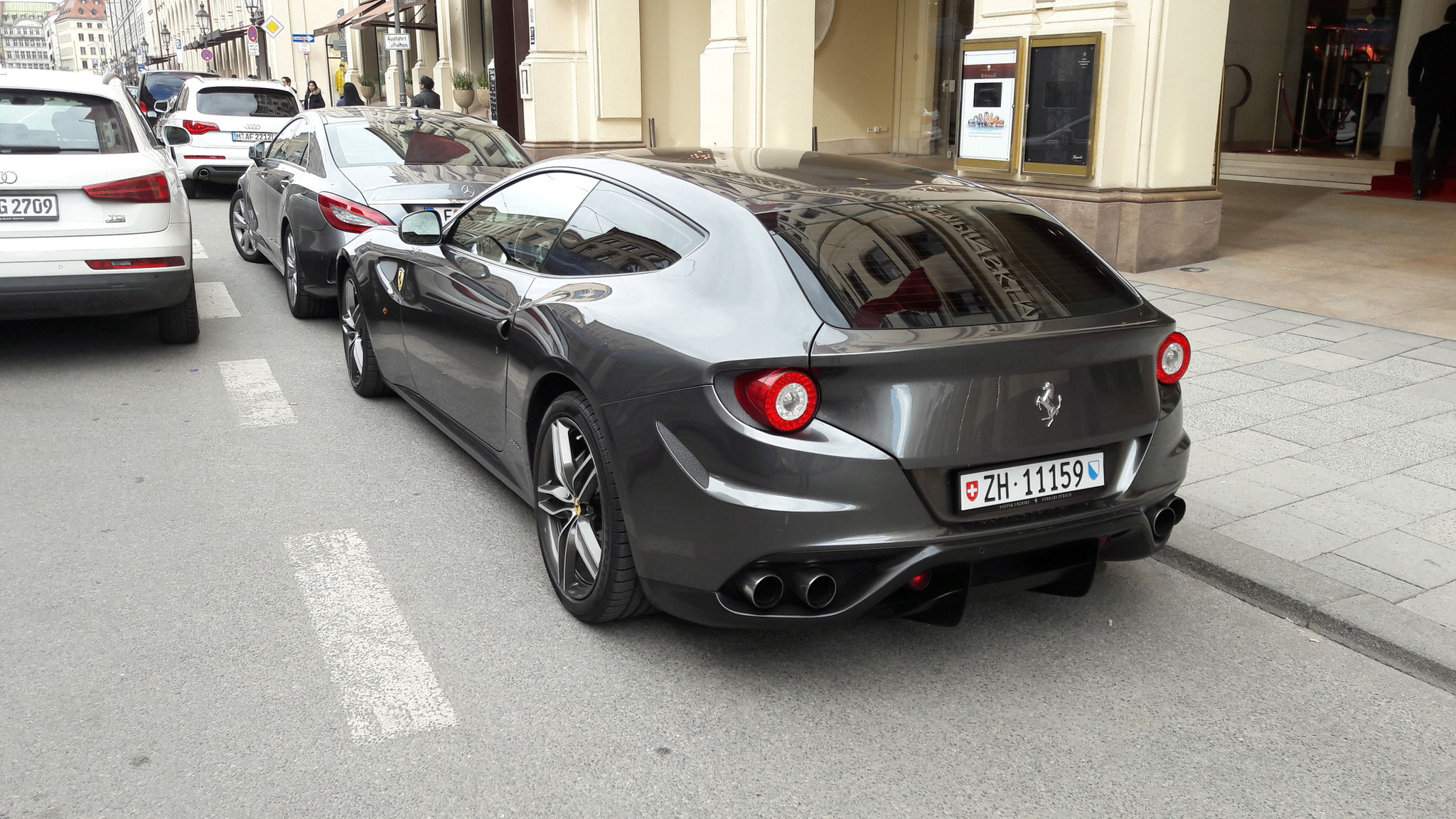 Ferrari FF - ZH11159 (CH)