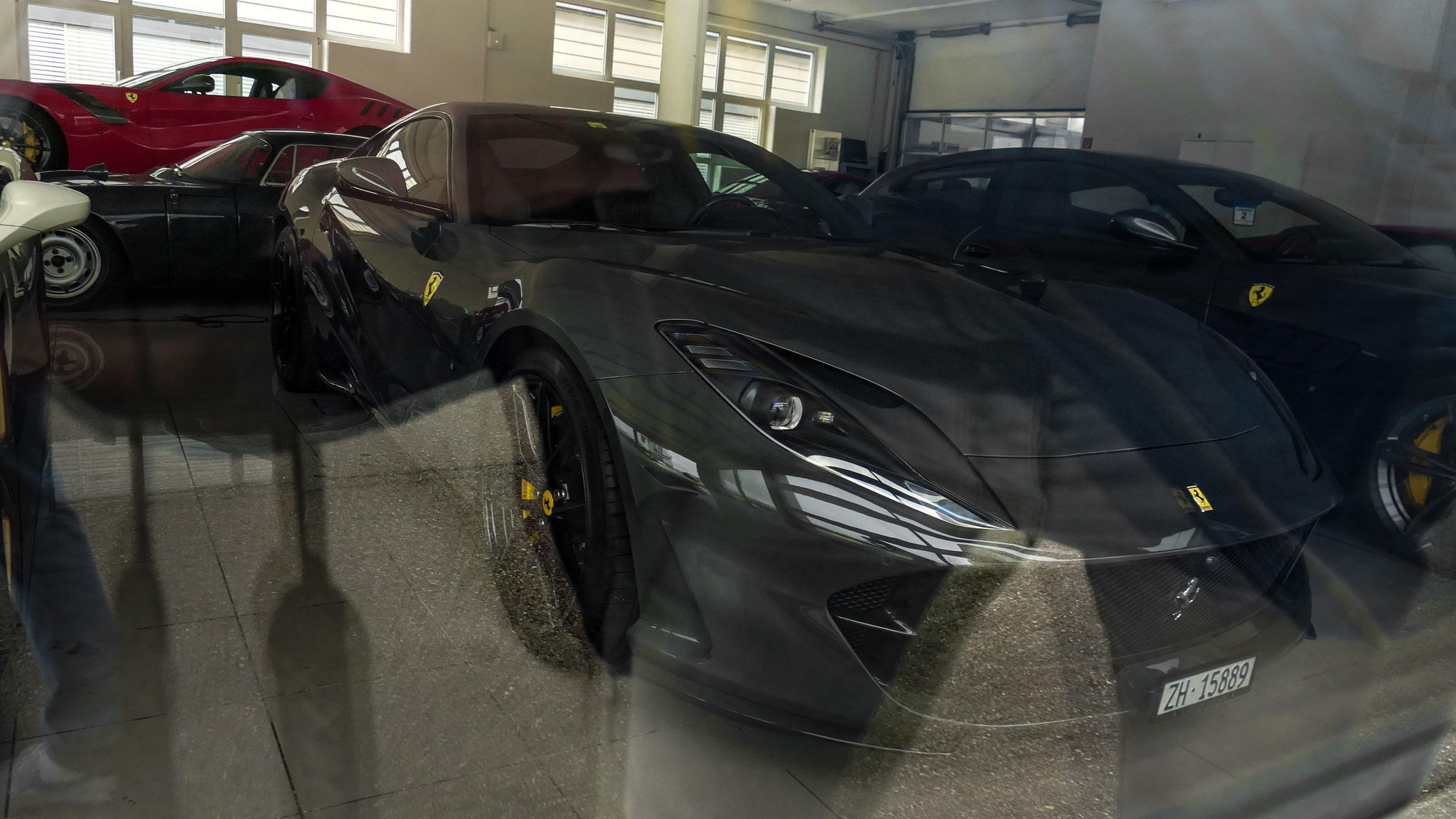 Ferrari 812 Superfast - ZH15889 (CH)