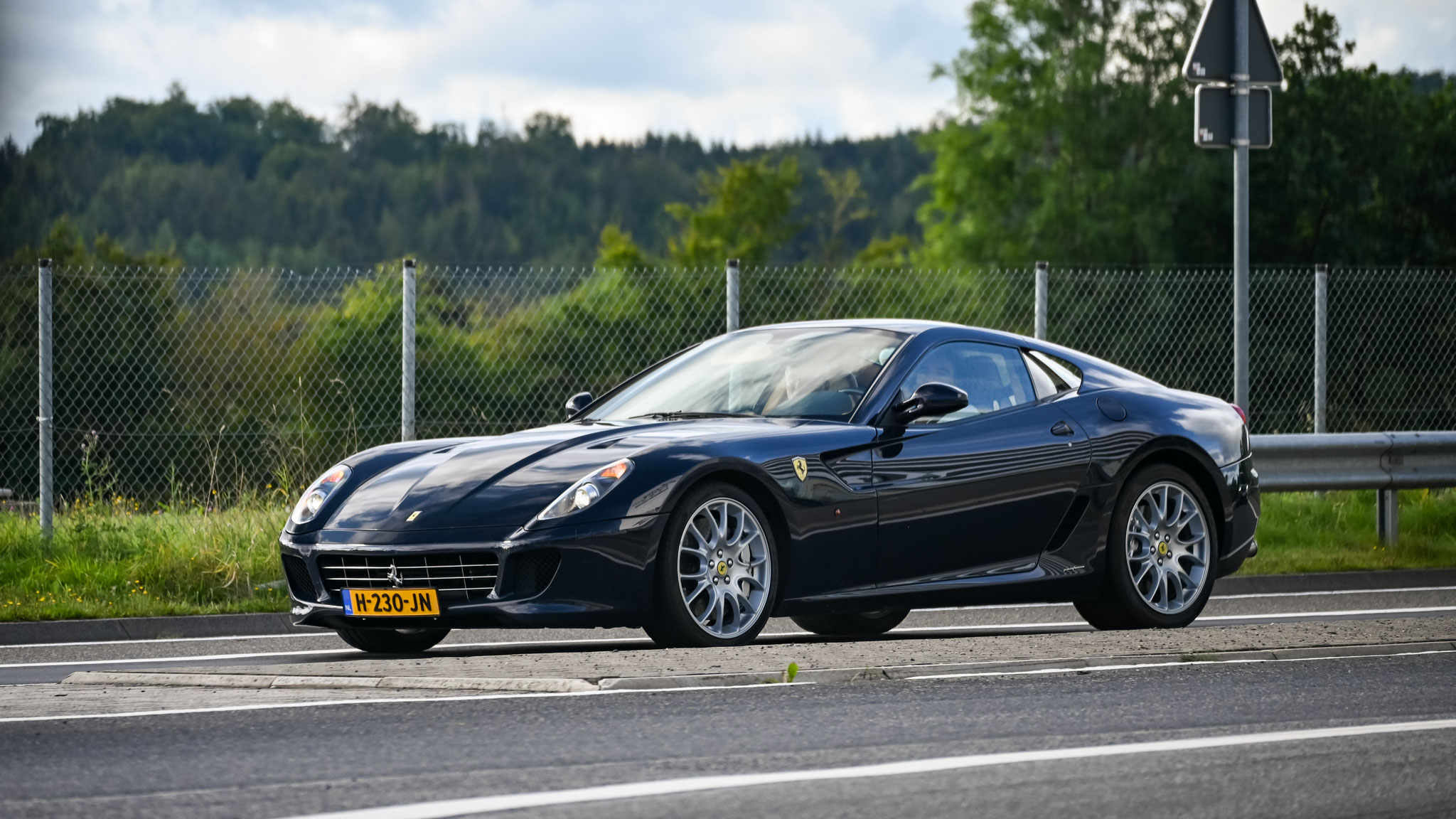 Ferrari 599 GTB - H230JN (NL)