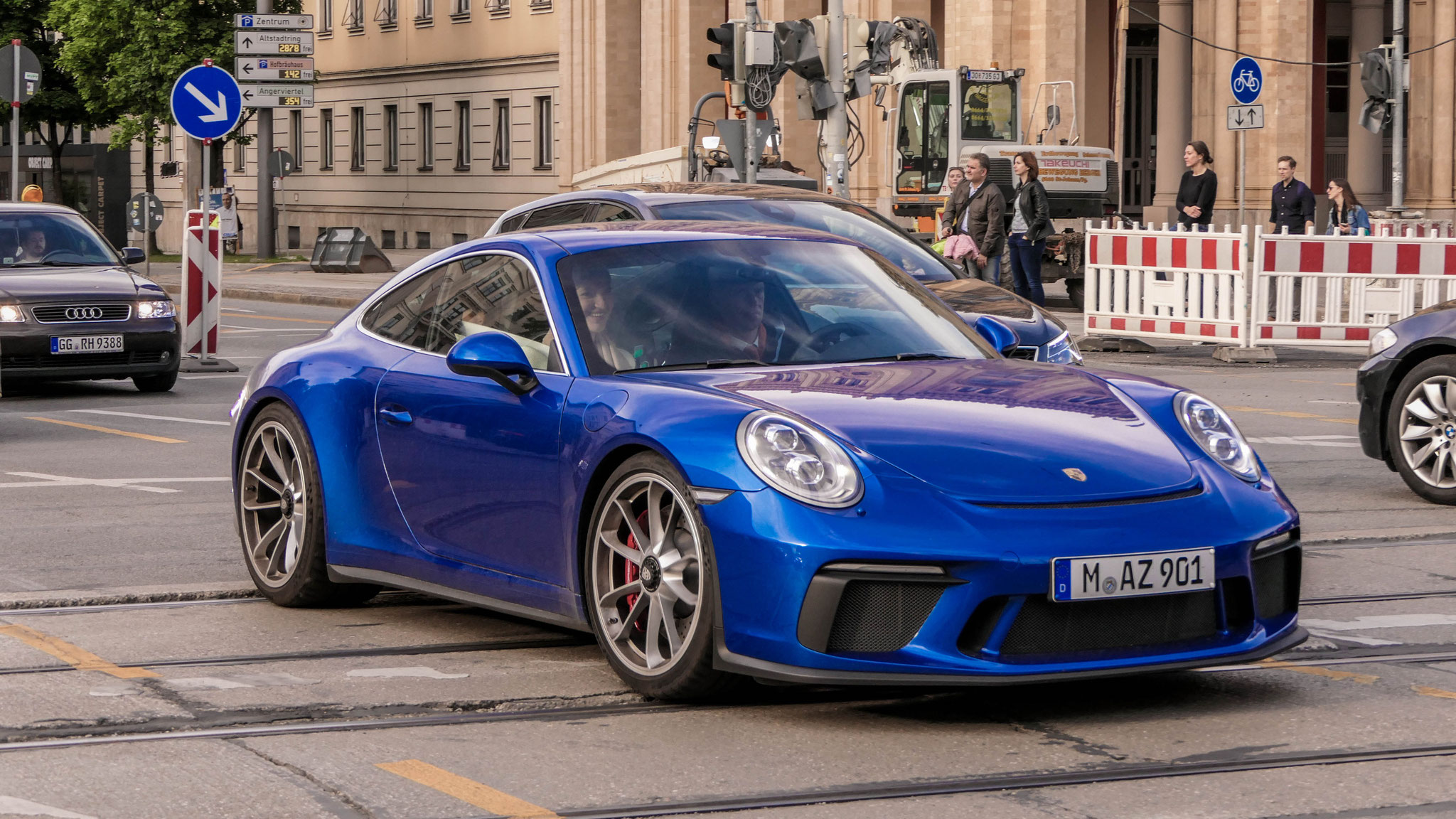 Porsche 991 GT3 Touring - M-AZ901