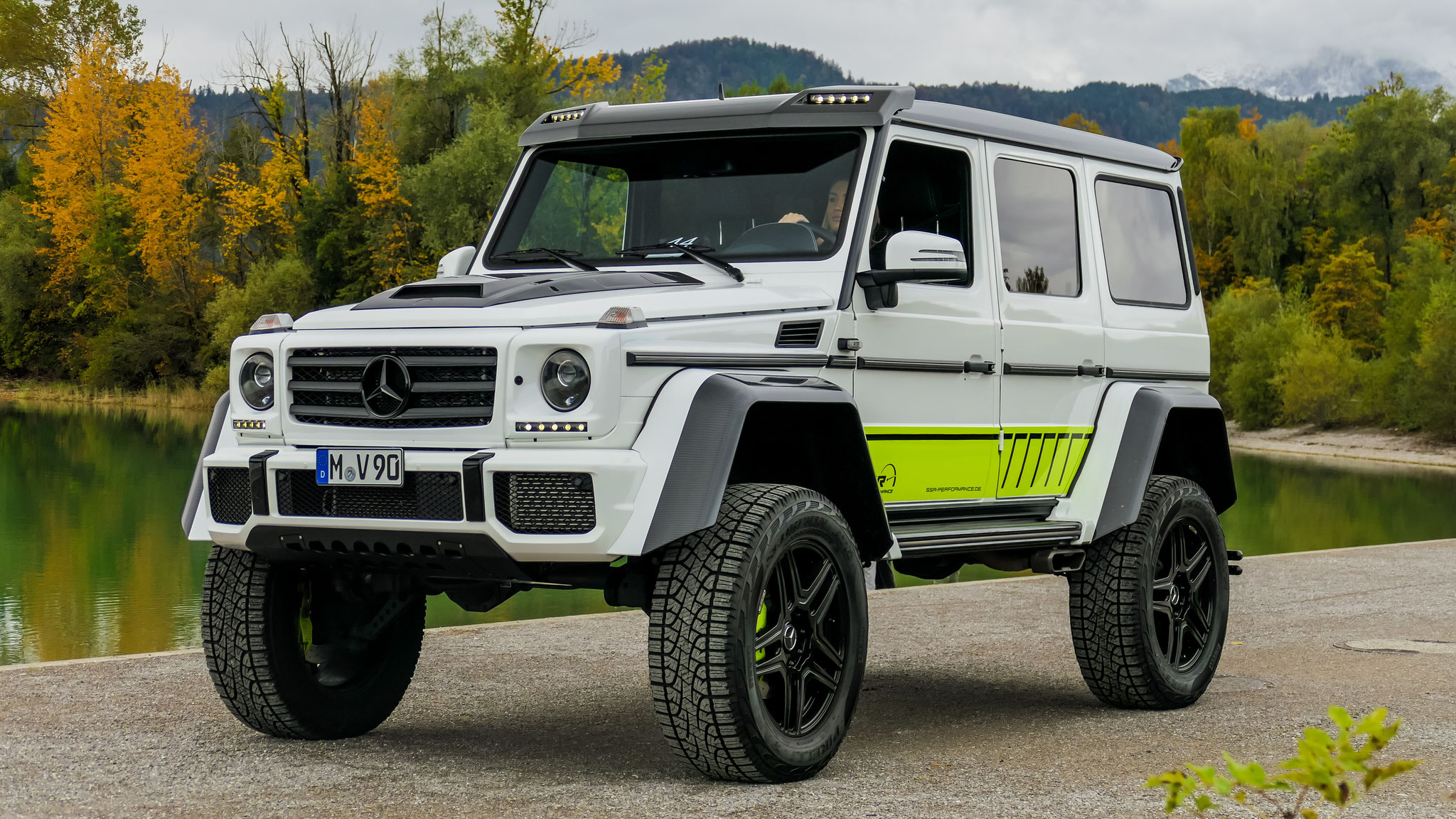 Mercedes G500 4x4² - M-V90