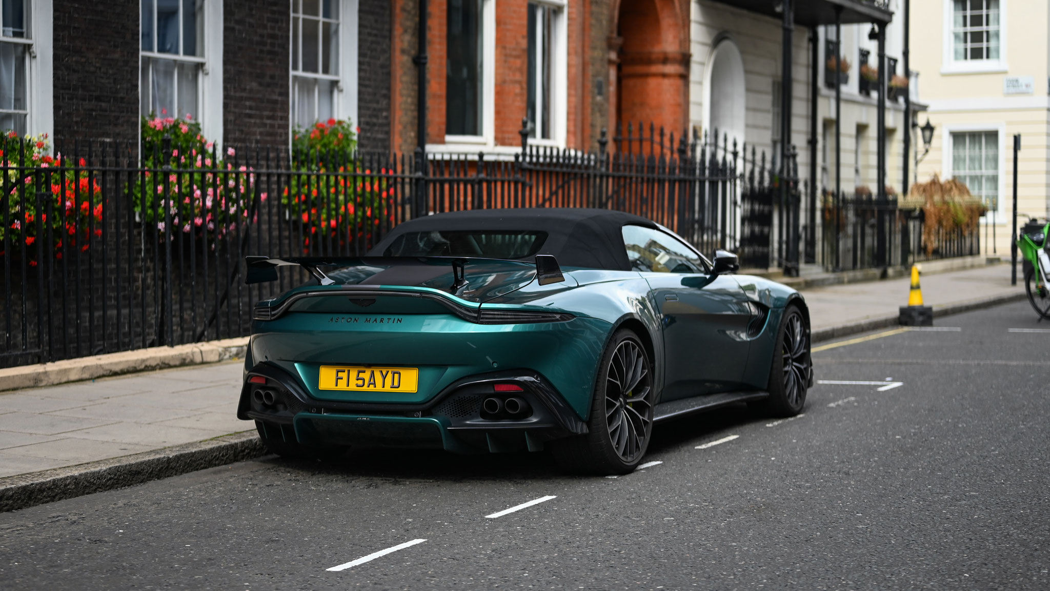 Aston Martin Vantage F1 Edition Volante - FI5AYD (GB)