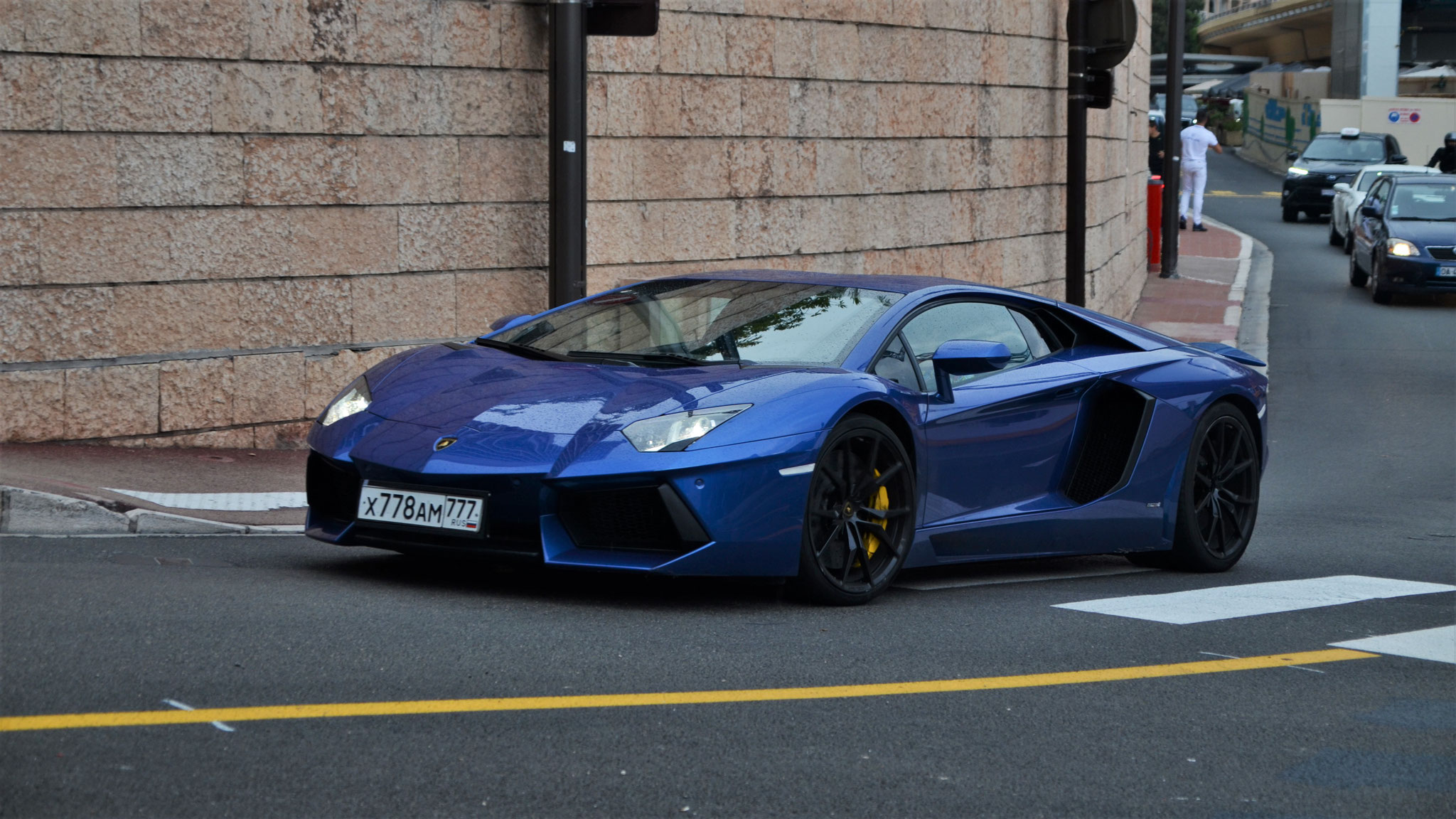 Lamborghini Aventador LP700-4 - X778AM-777 (RUS)