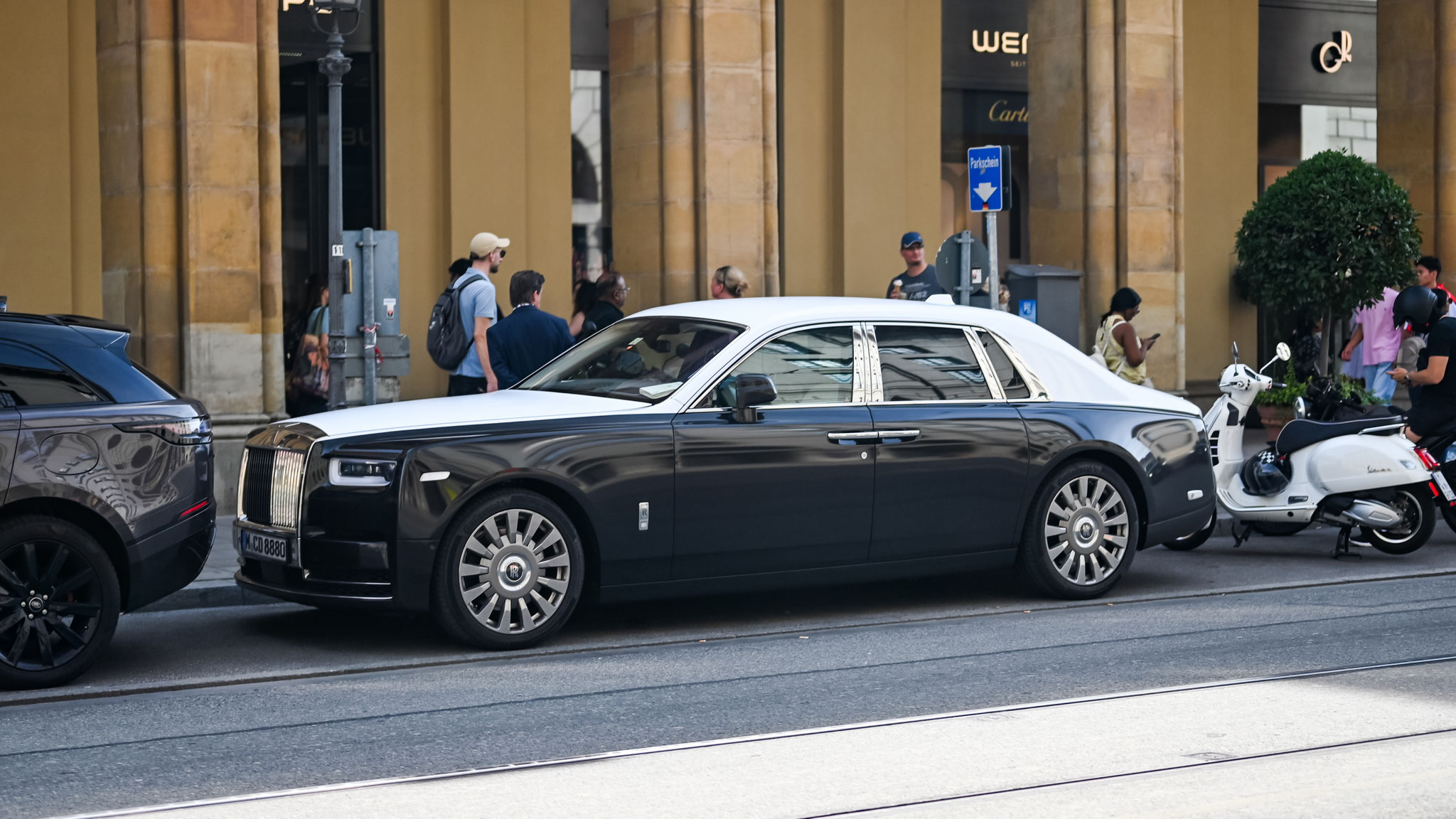 Rolls Royce Phantom - M-CD8880