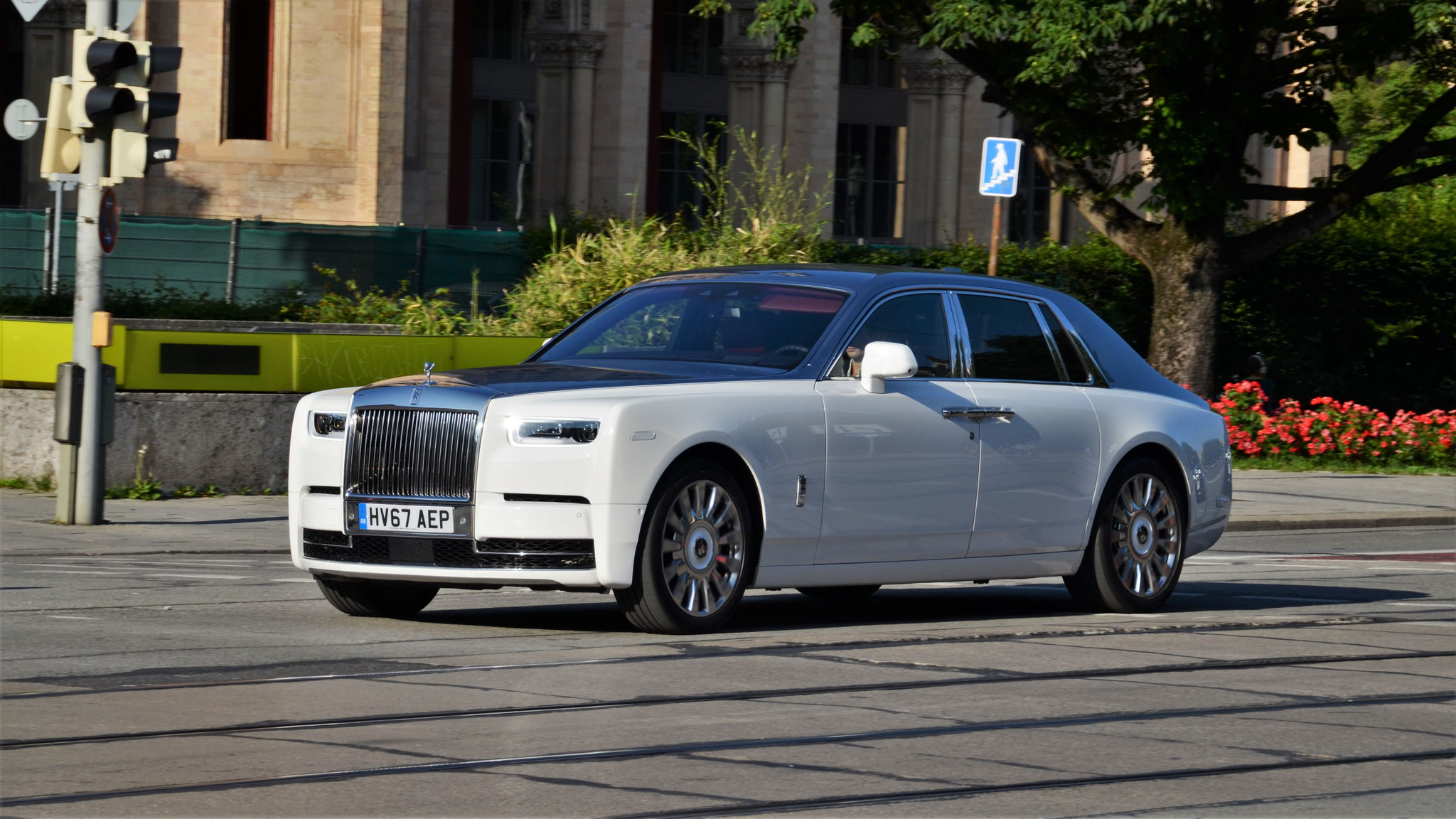 Rolls Royce Phantom - HV67AEP (GB)