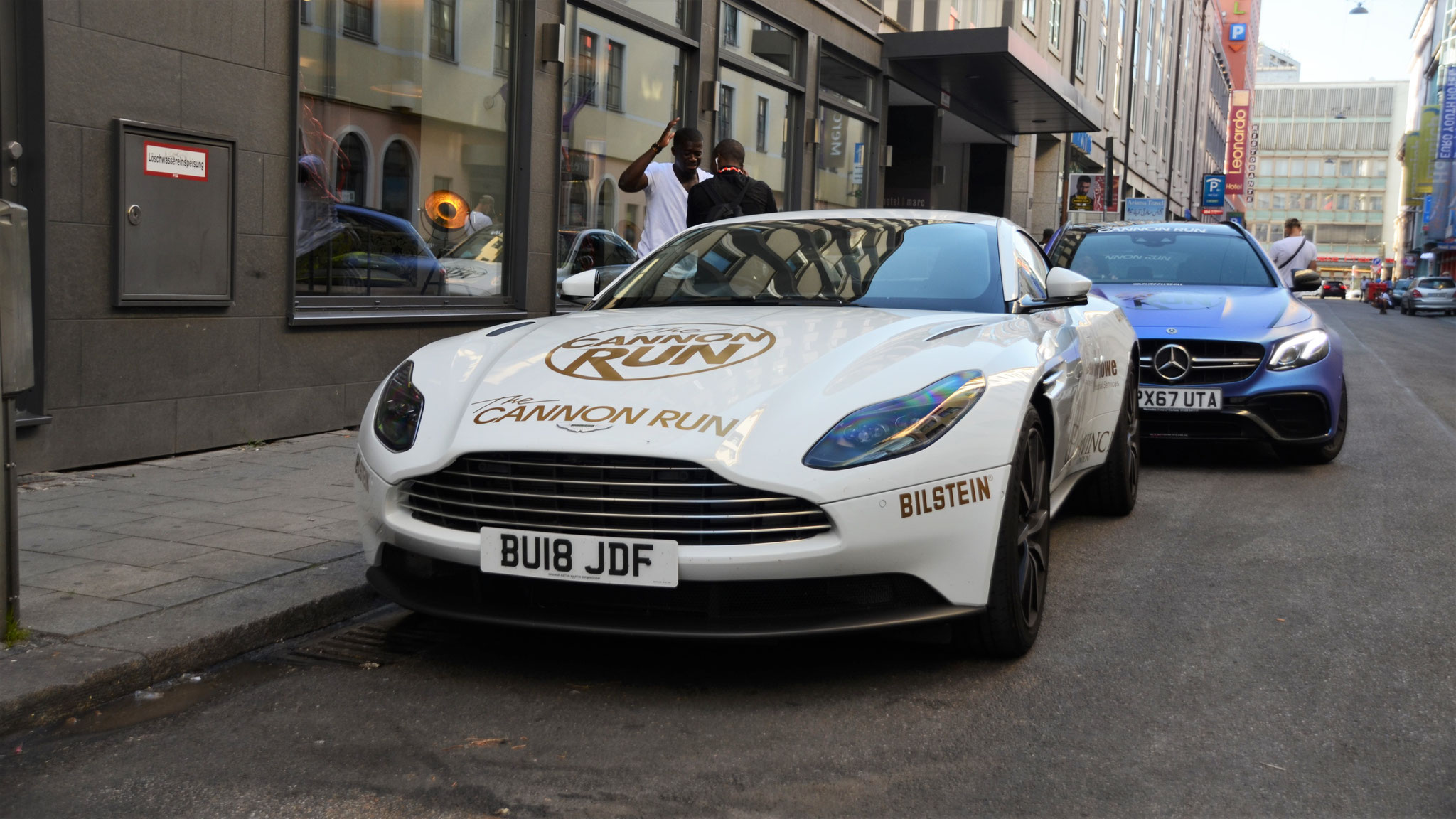 Aston Martin DB11 - BU18JDF (GB)