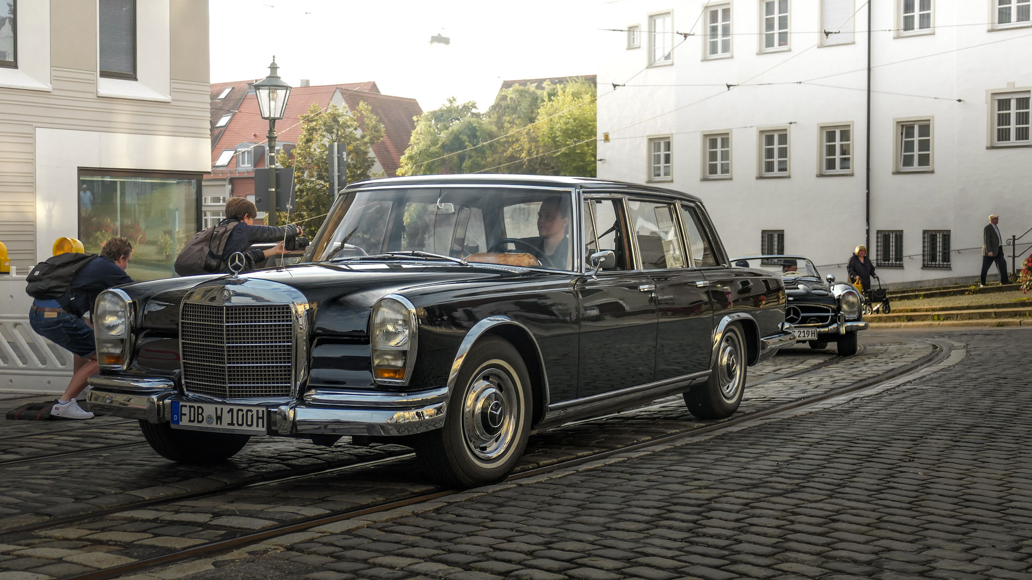 Mercedes 600 Pullmann - FDB-W100H