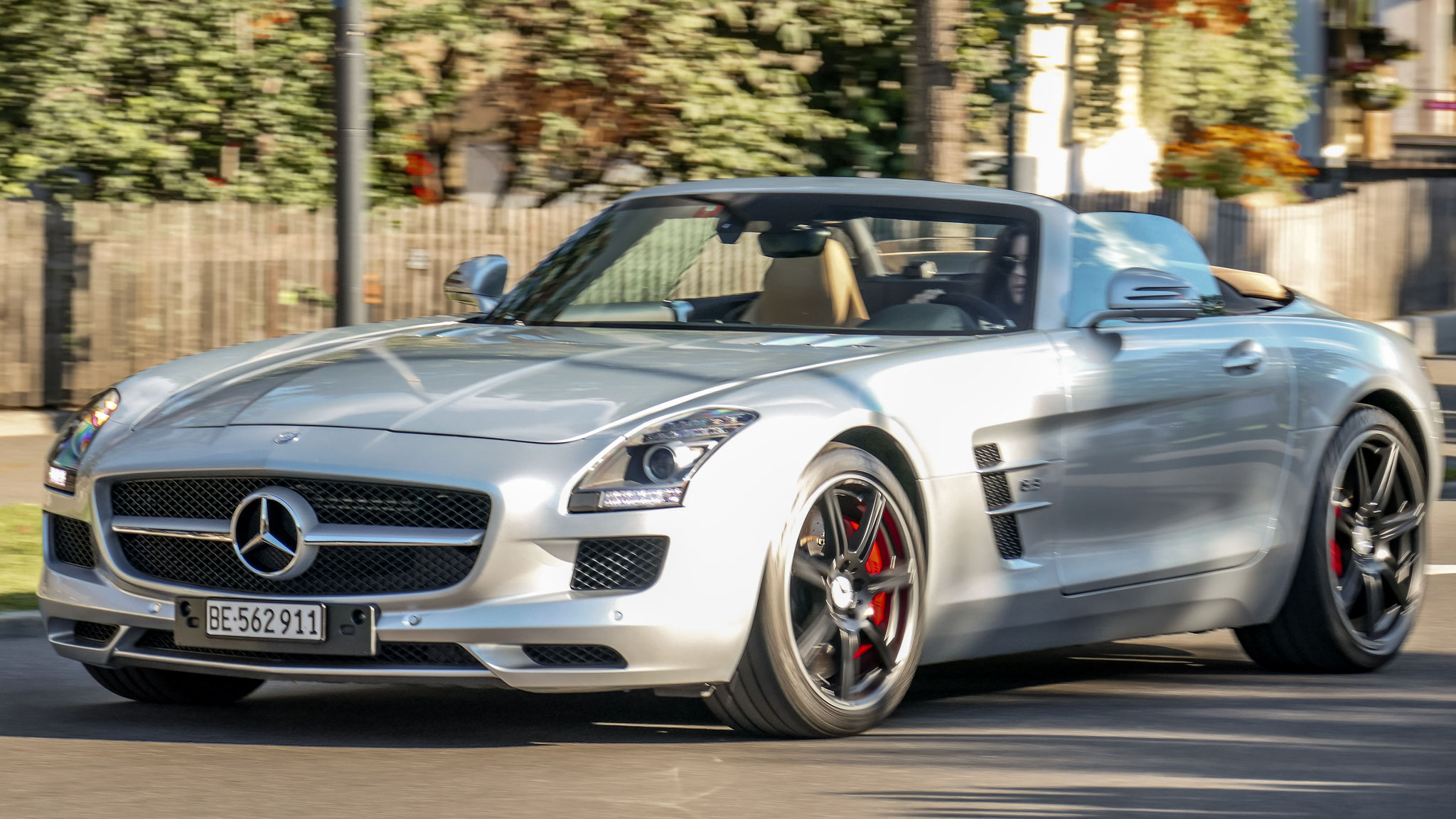 AMG SLS Roadster - BE562911 (CH)