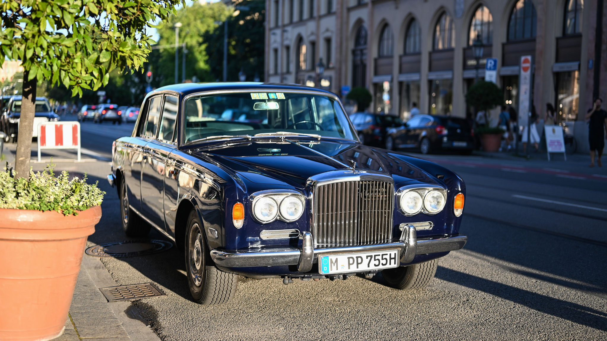 Rolls Royce Silver Shadow - M-PP755H