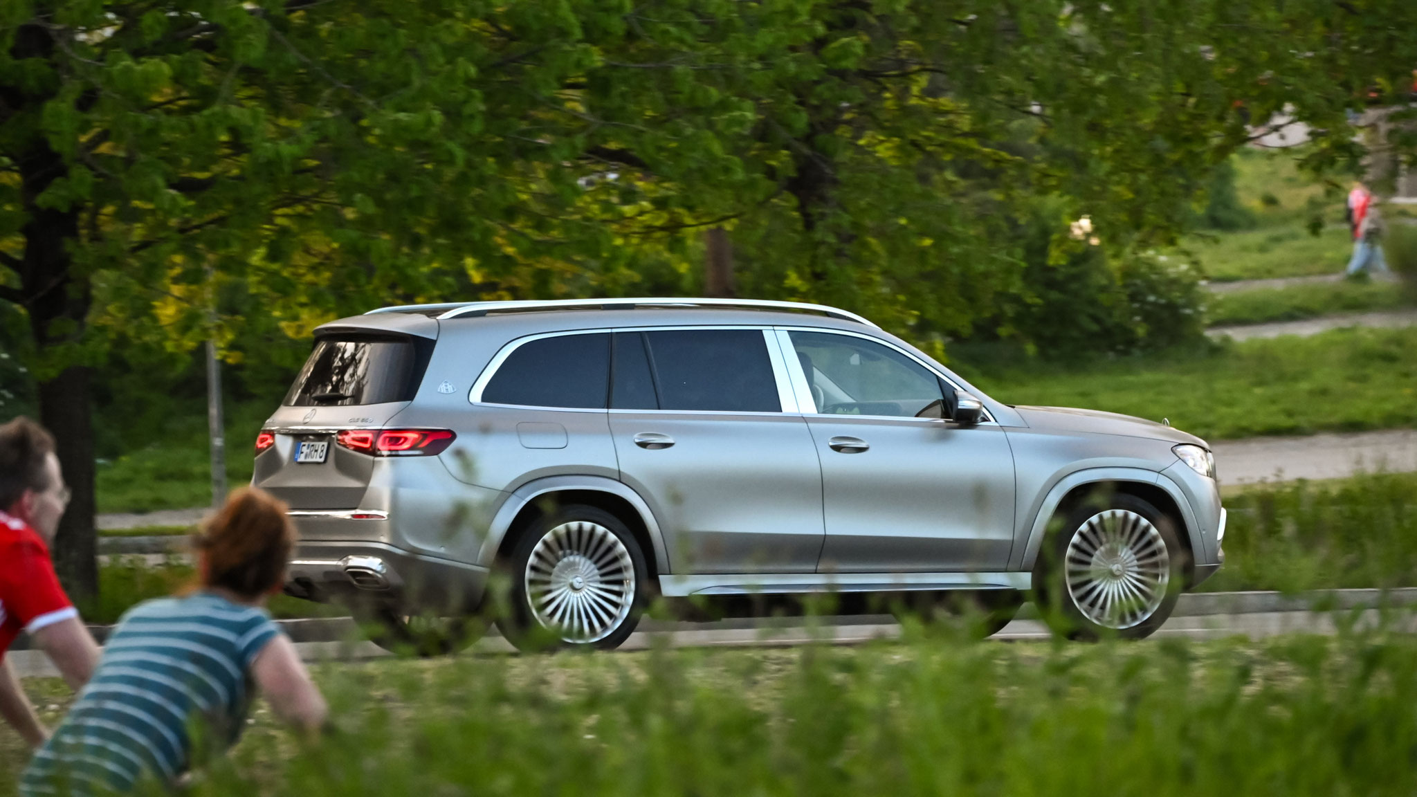 Mercedes-Maybach GLS 600 - F-RH8