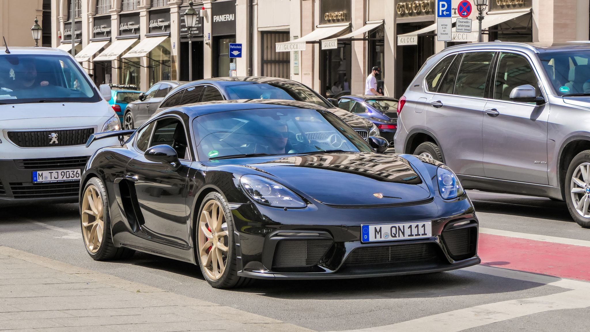 Porsche Cayman GT4 - M-QN111