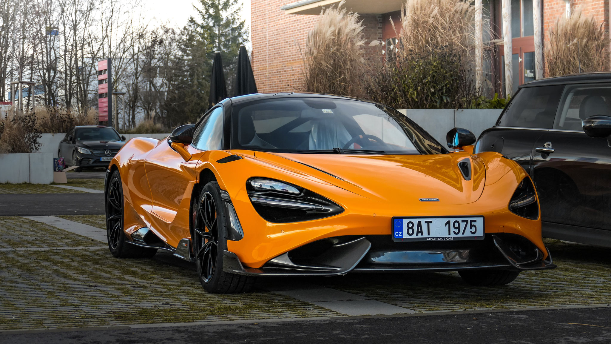 McLaren 765 LT - 8AT1975 (CZ)
