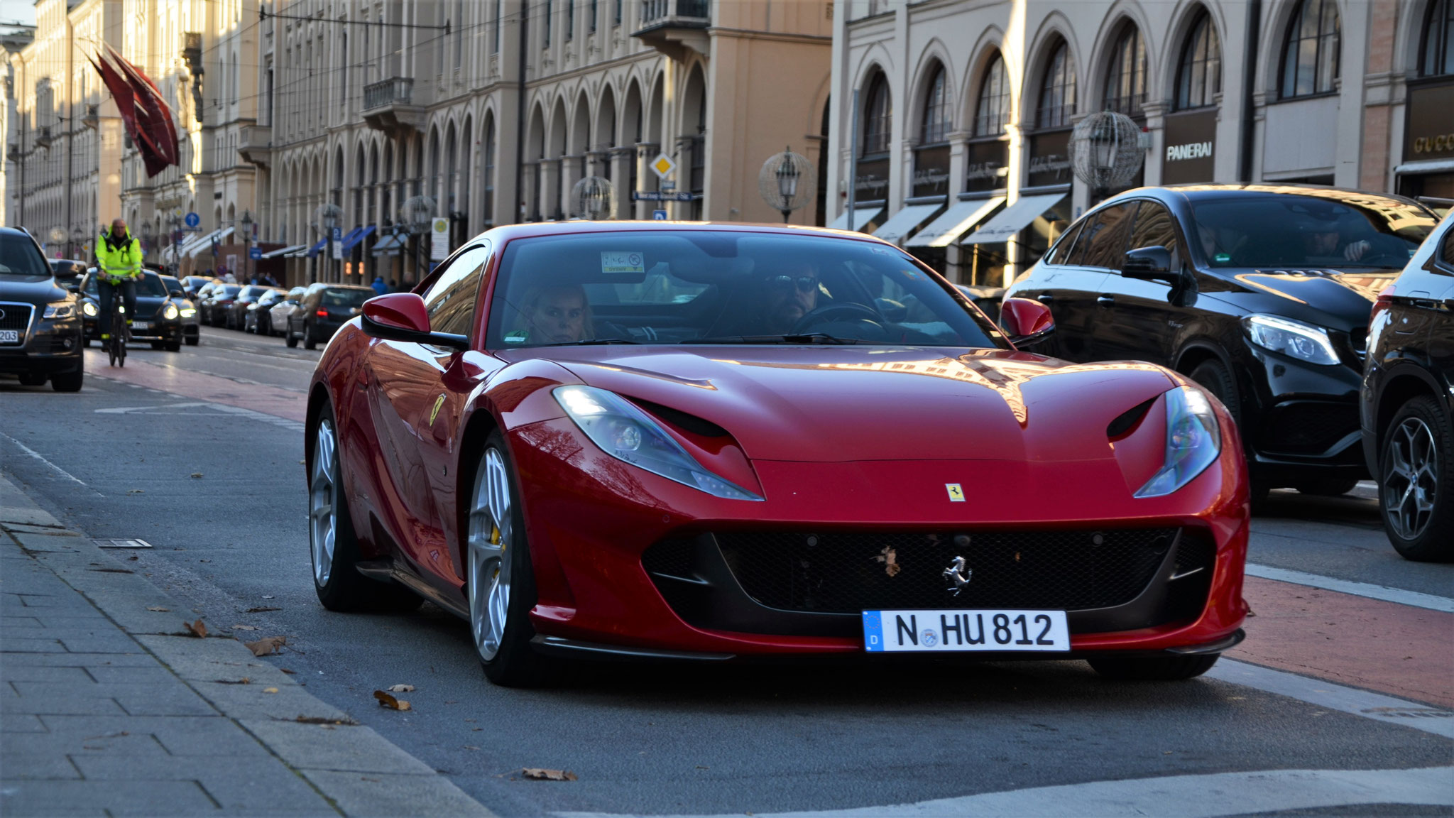 Ferrari 812 Superfast - N-HU812