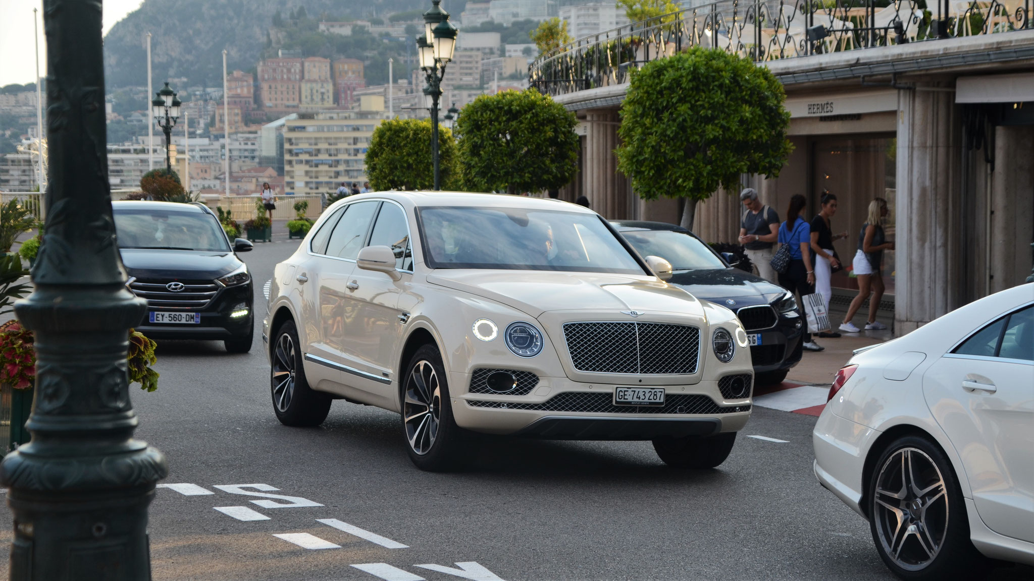 Bentley Bentayga - GE743287 (CH)
