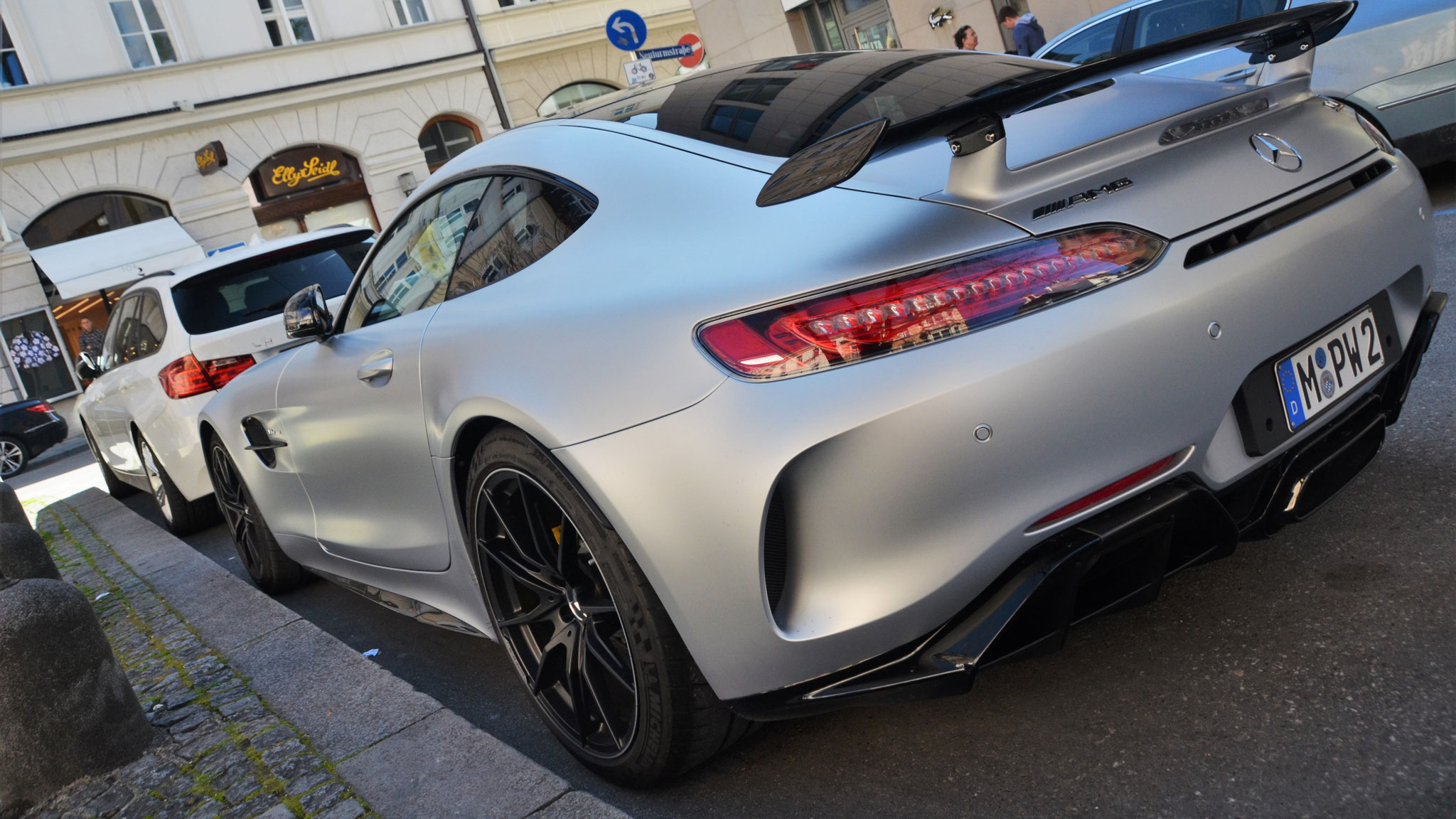 AMG GTR - M-PW2