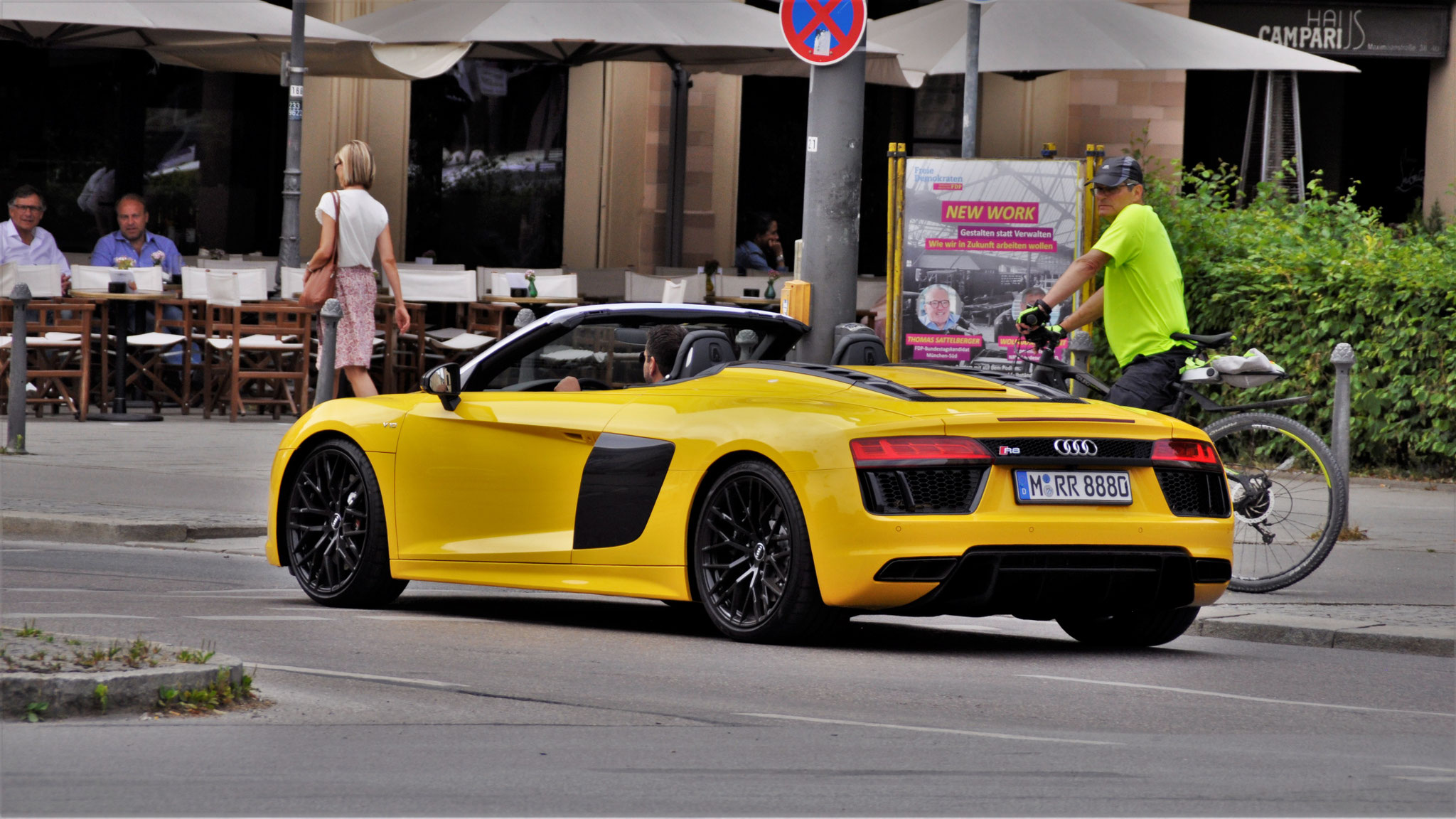 Audi R8 V10 Spyder - M-RR8880