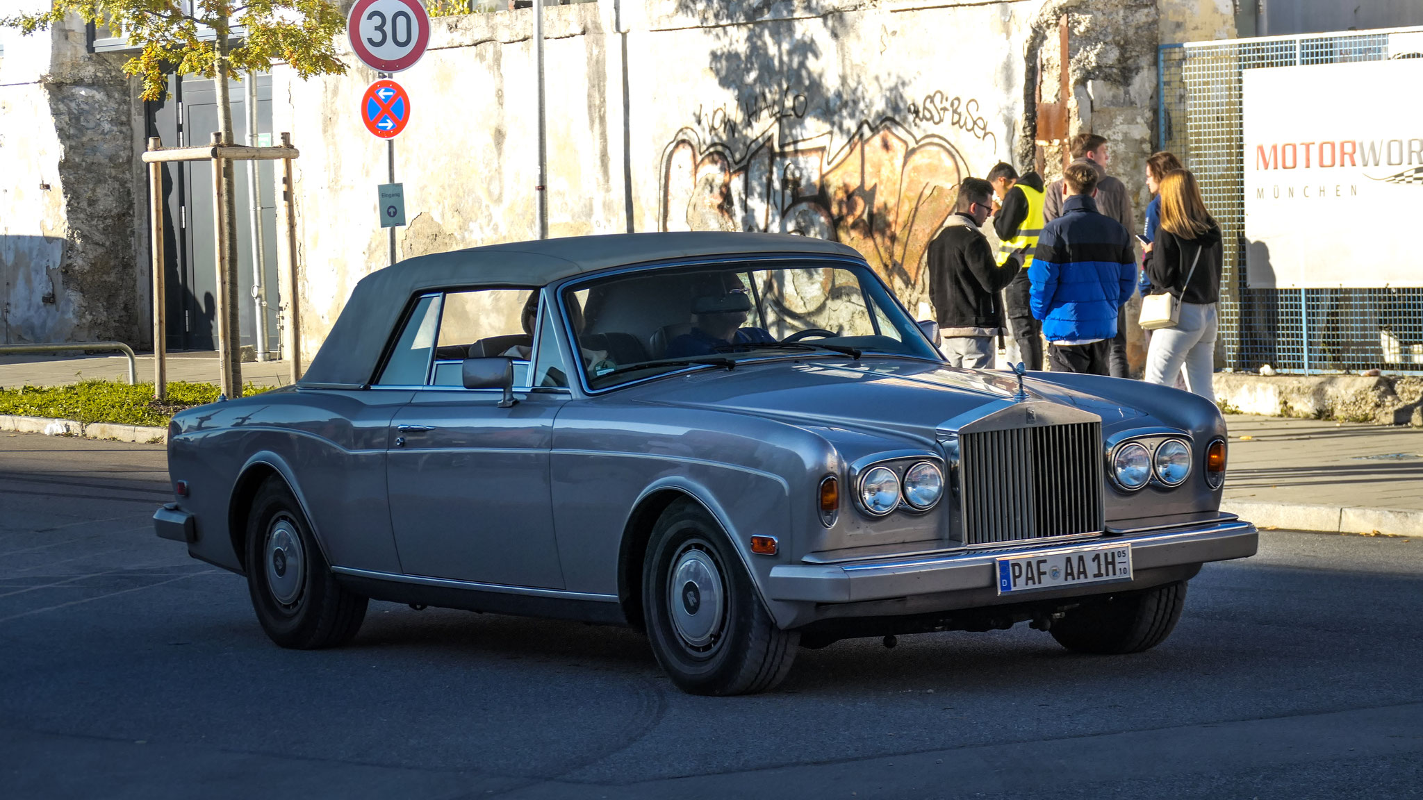 Rolls Royce Corniche - PAF-AA1H