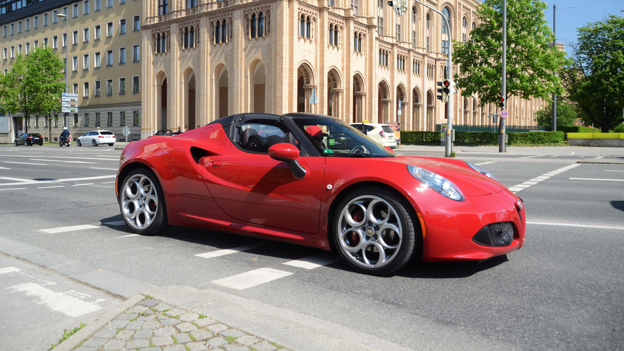 Alfa Romeo 4C Spyder - M-EA897
