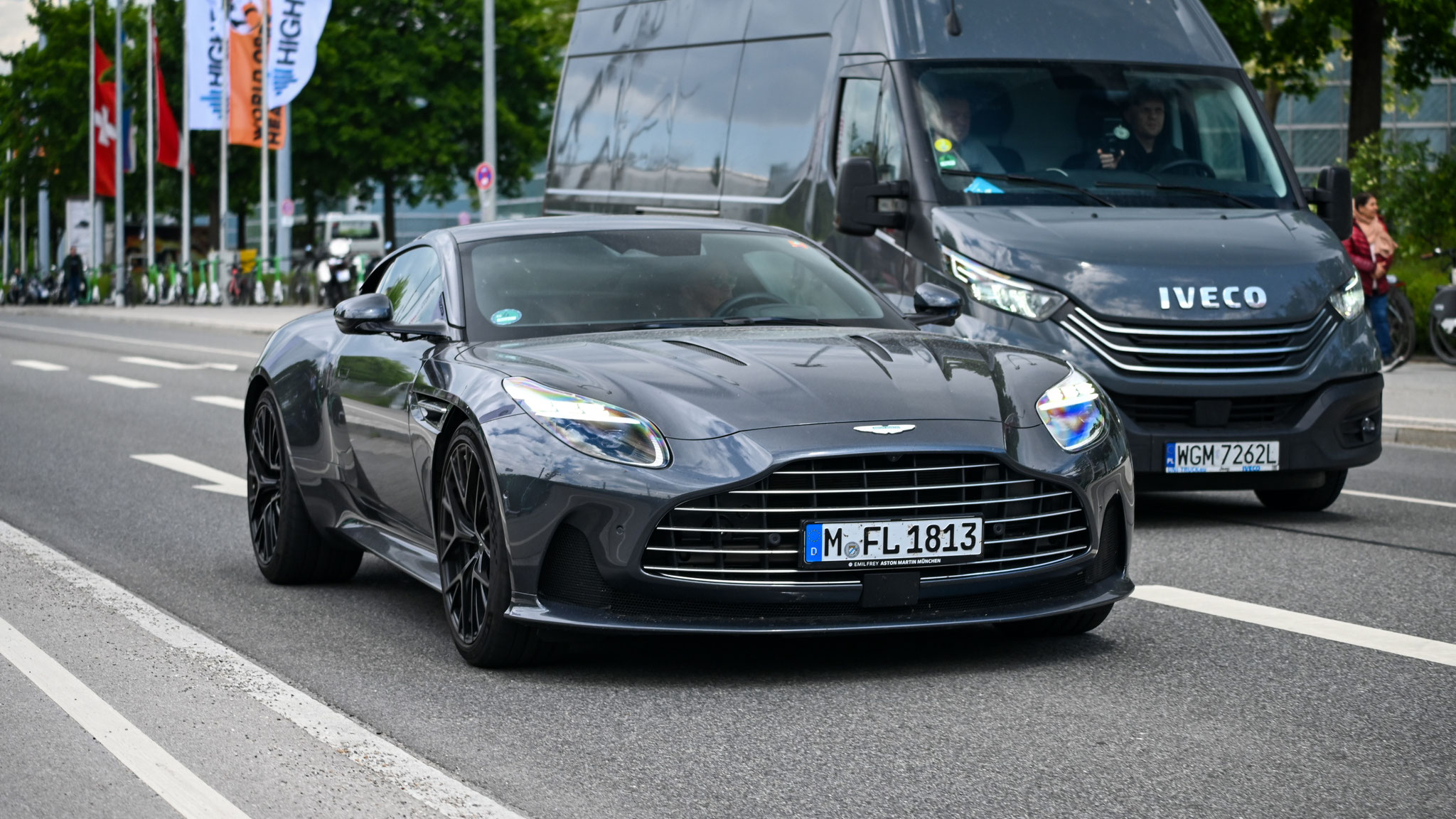 Aston Martin DB12 - M-FL1813