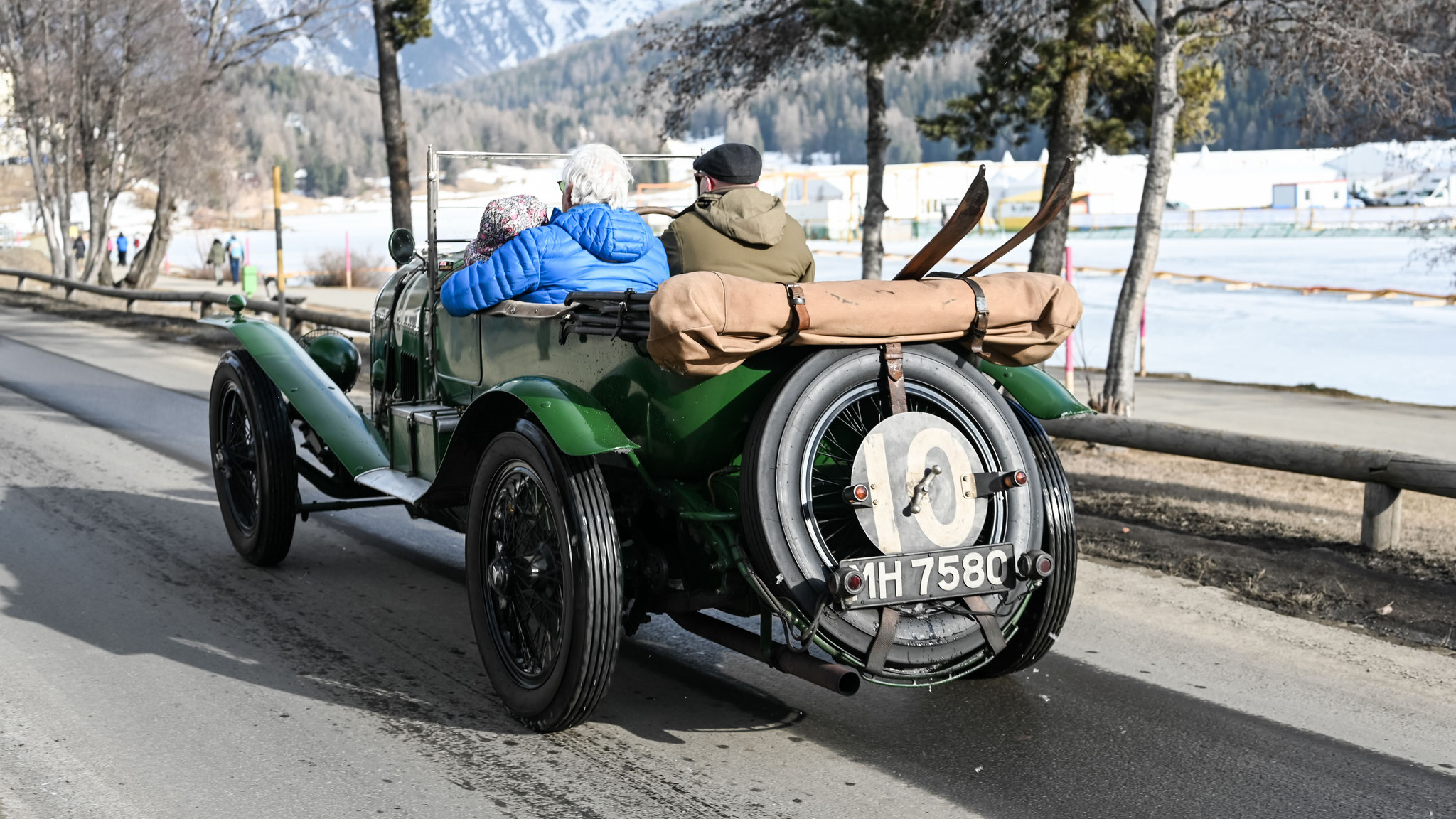 Bentley 3 Litre - MH7580 (GB)