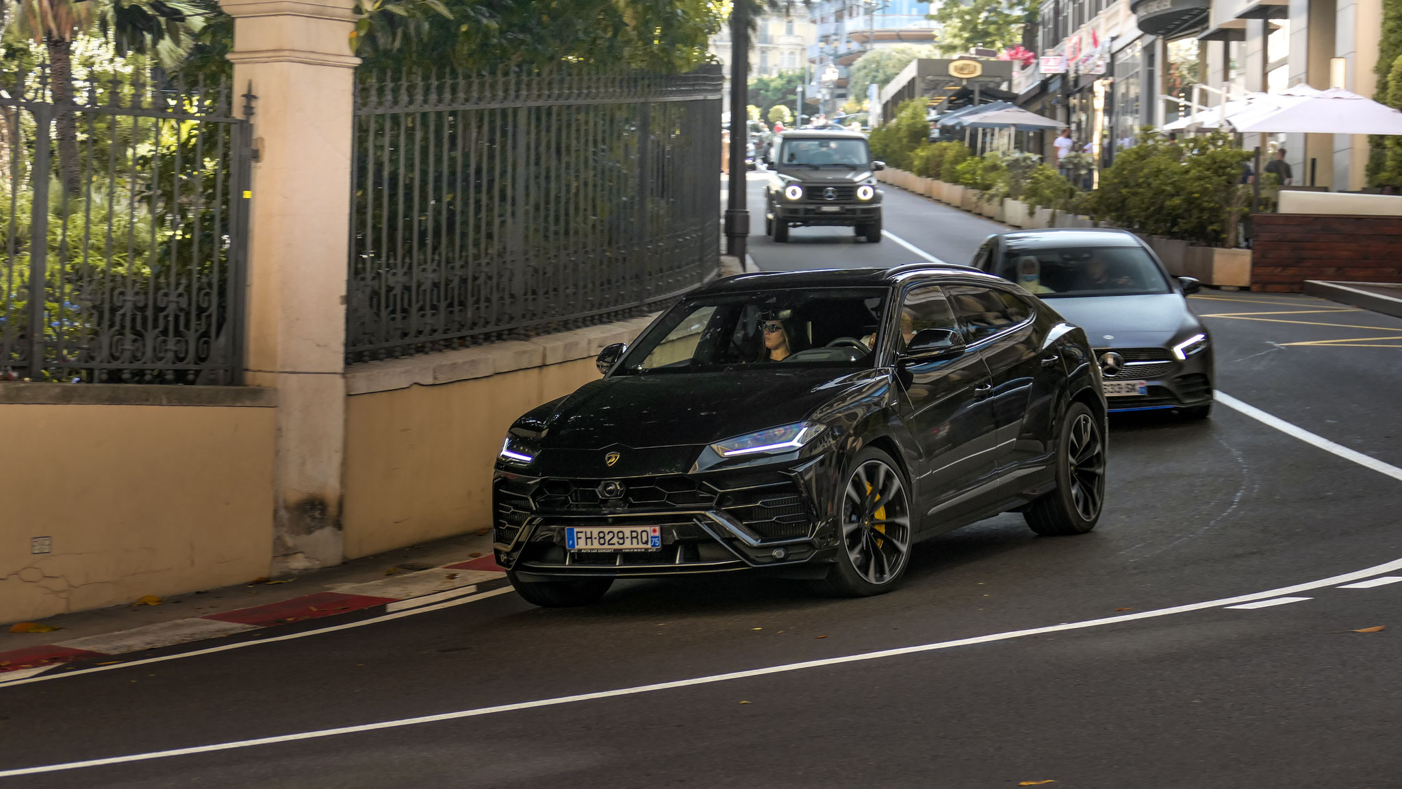 Lamborghini Urus - FH829RQ-75 (FRA)