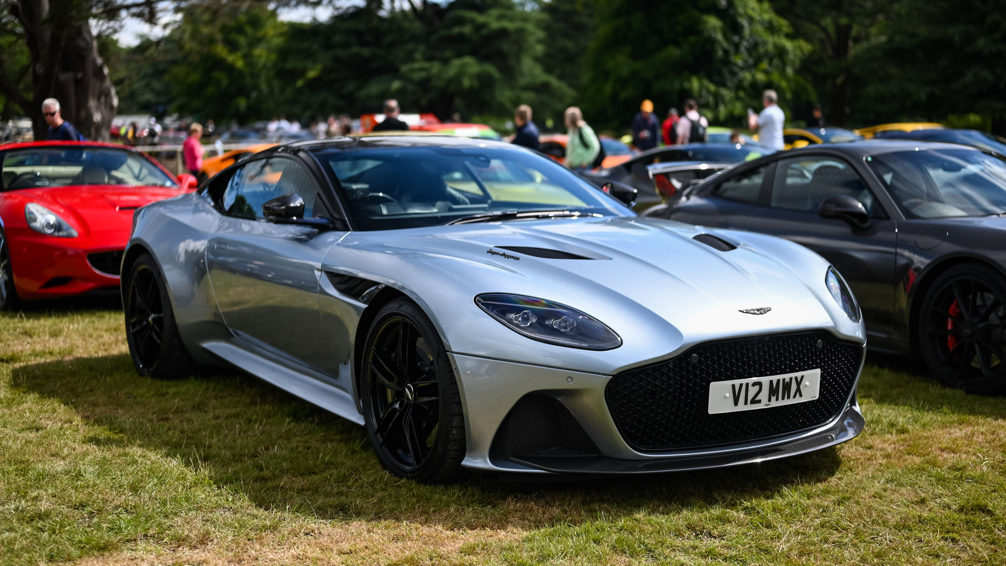 Aston Martin DBS Superleggera - V12MWX (GB)
