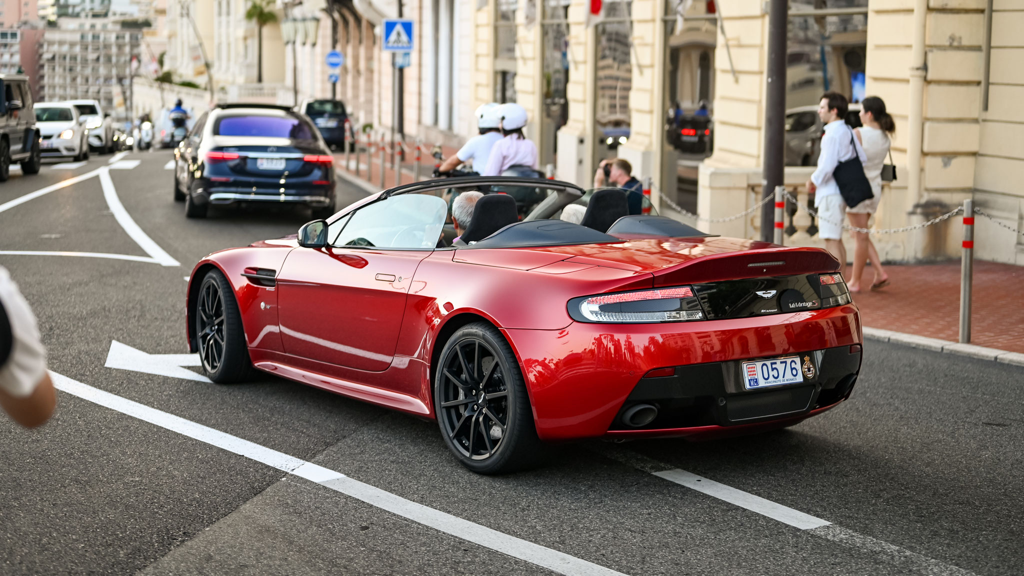 Aston Martin Vantage V12 S Volante - 0576 (MC)
