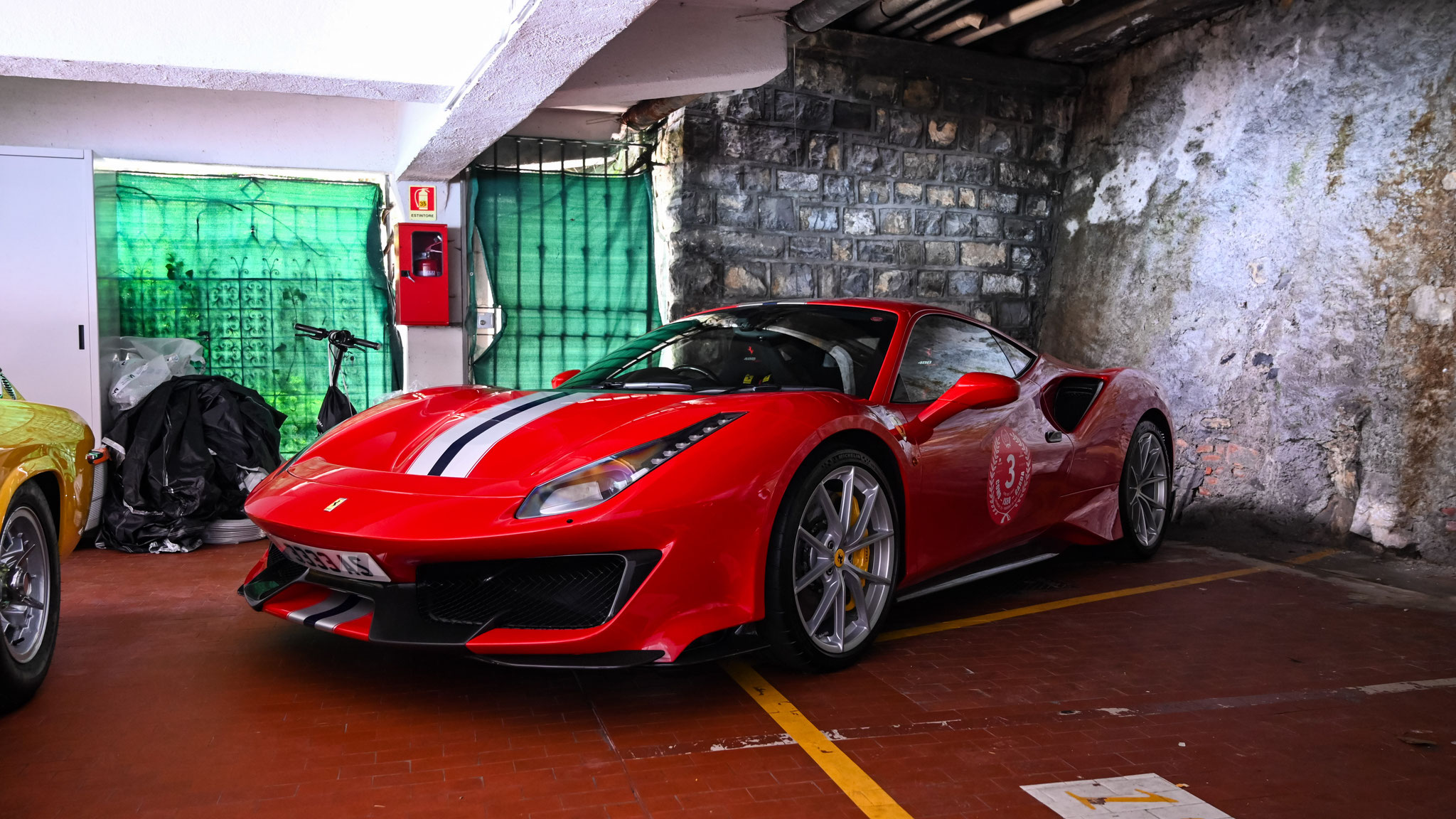 Ferrari 488 Pista - 3333AS (GB)