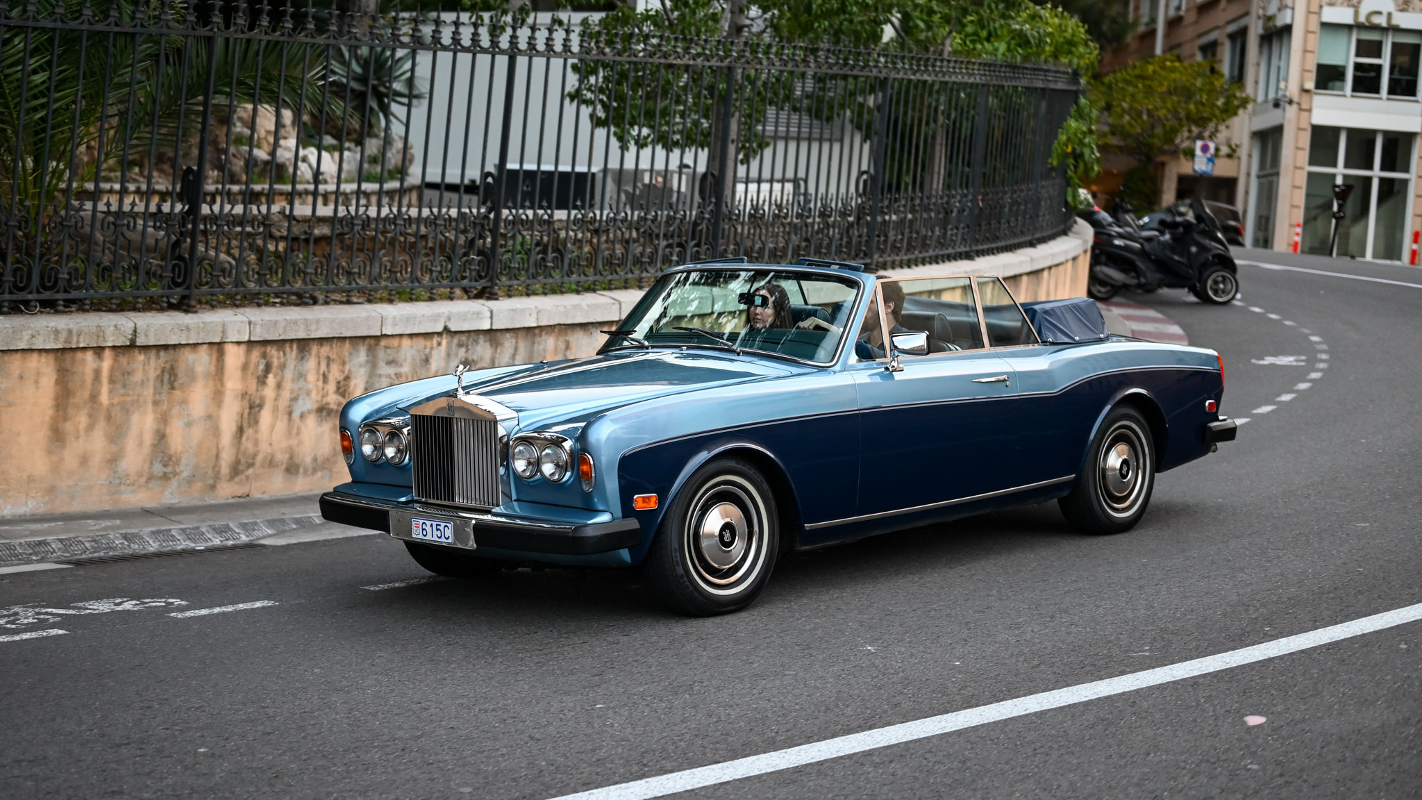 Rolls Royce Corniche - 615C (MC)