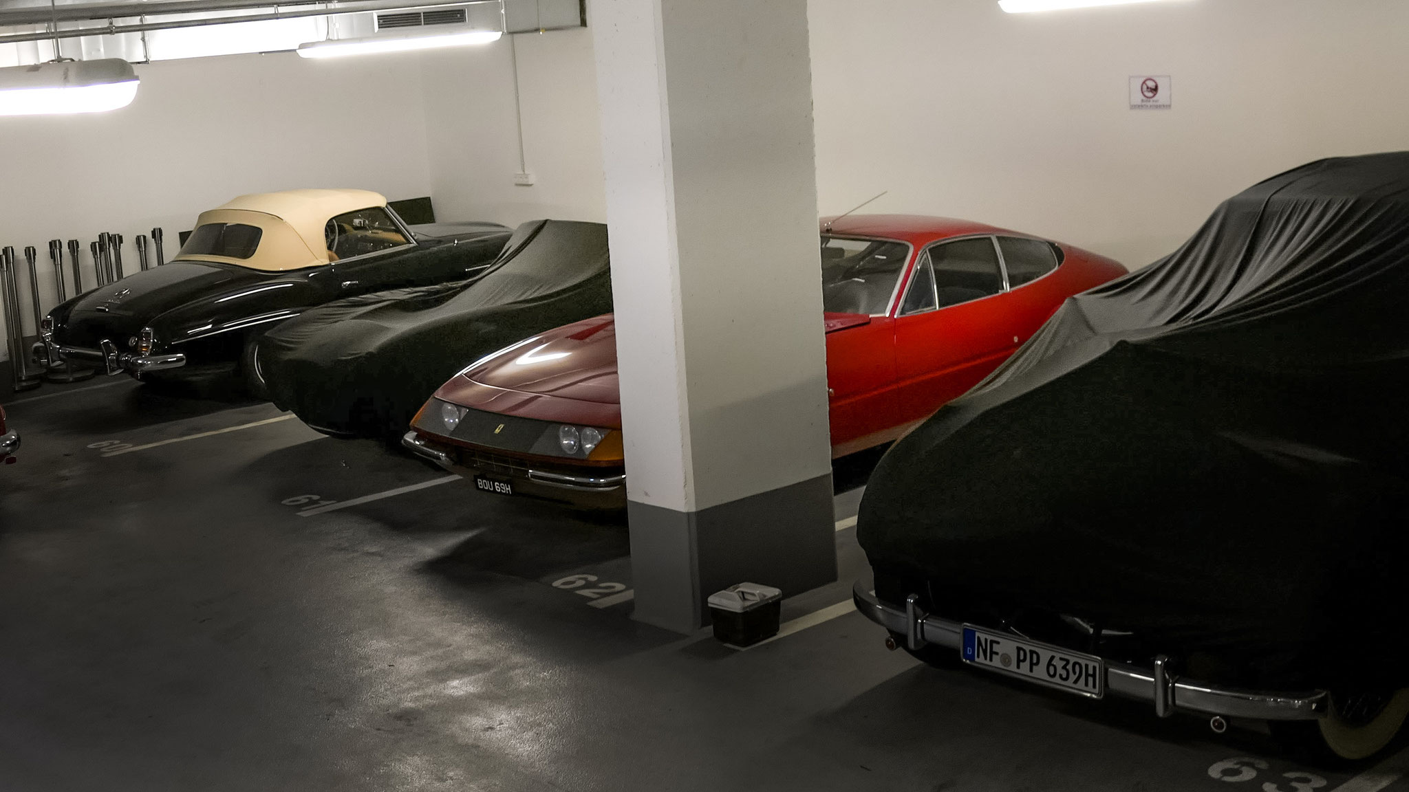 Ferrari 365 GTB/4 Daytona - BOU69H (GB)