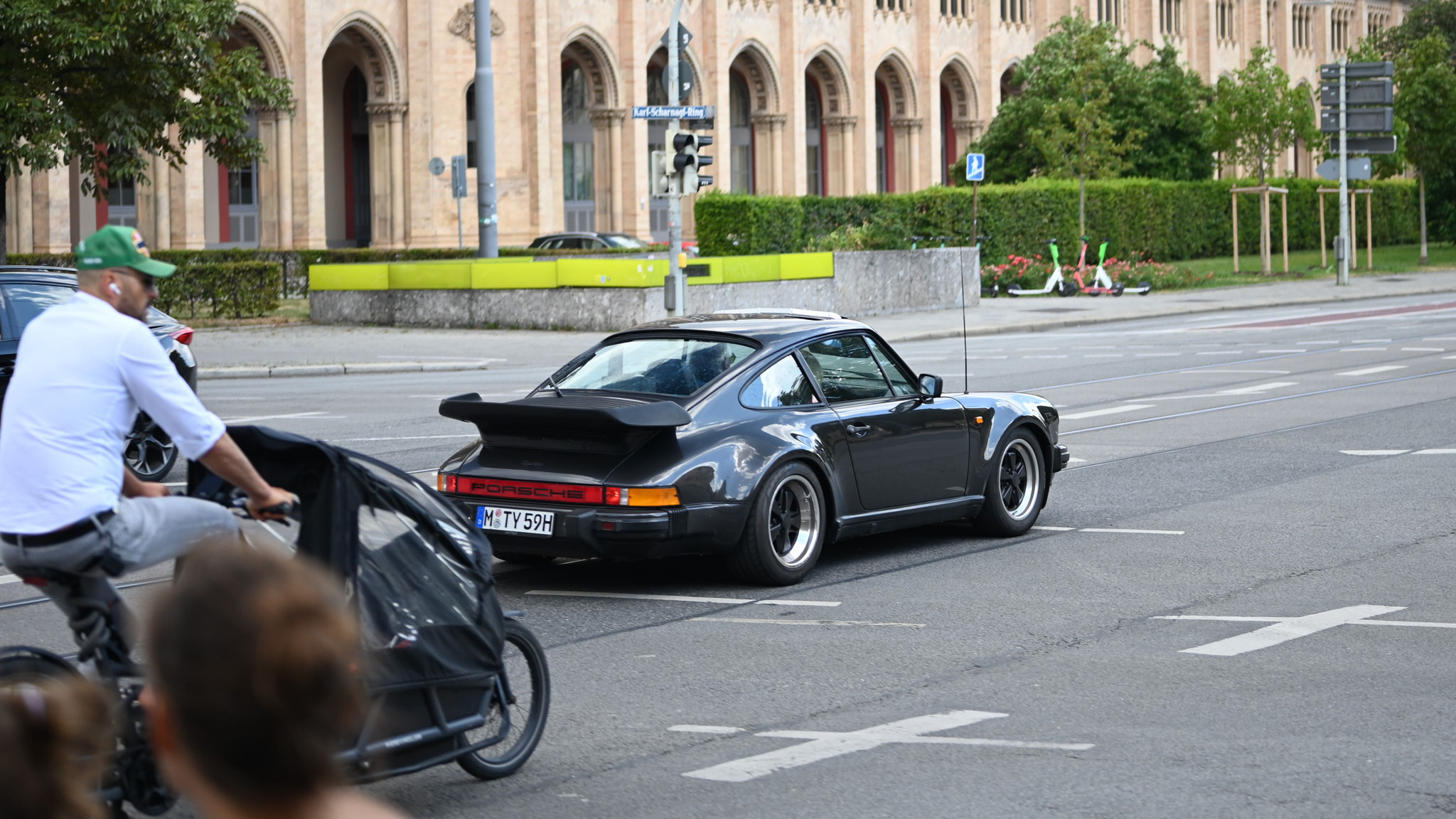 Porsche 930 Turbo - M-TY59H