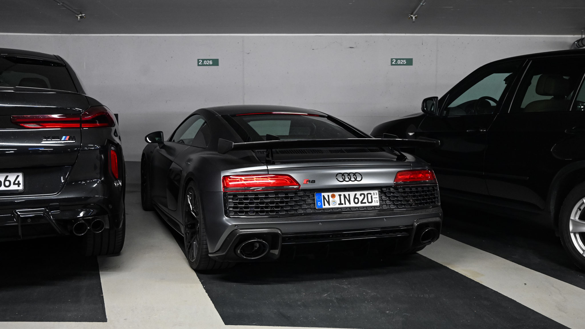 Audi R8 V10 - N-IN620