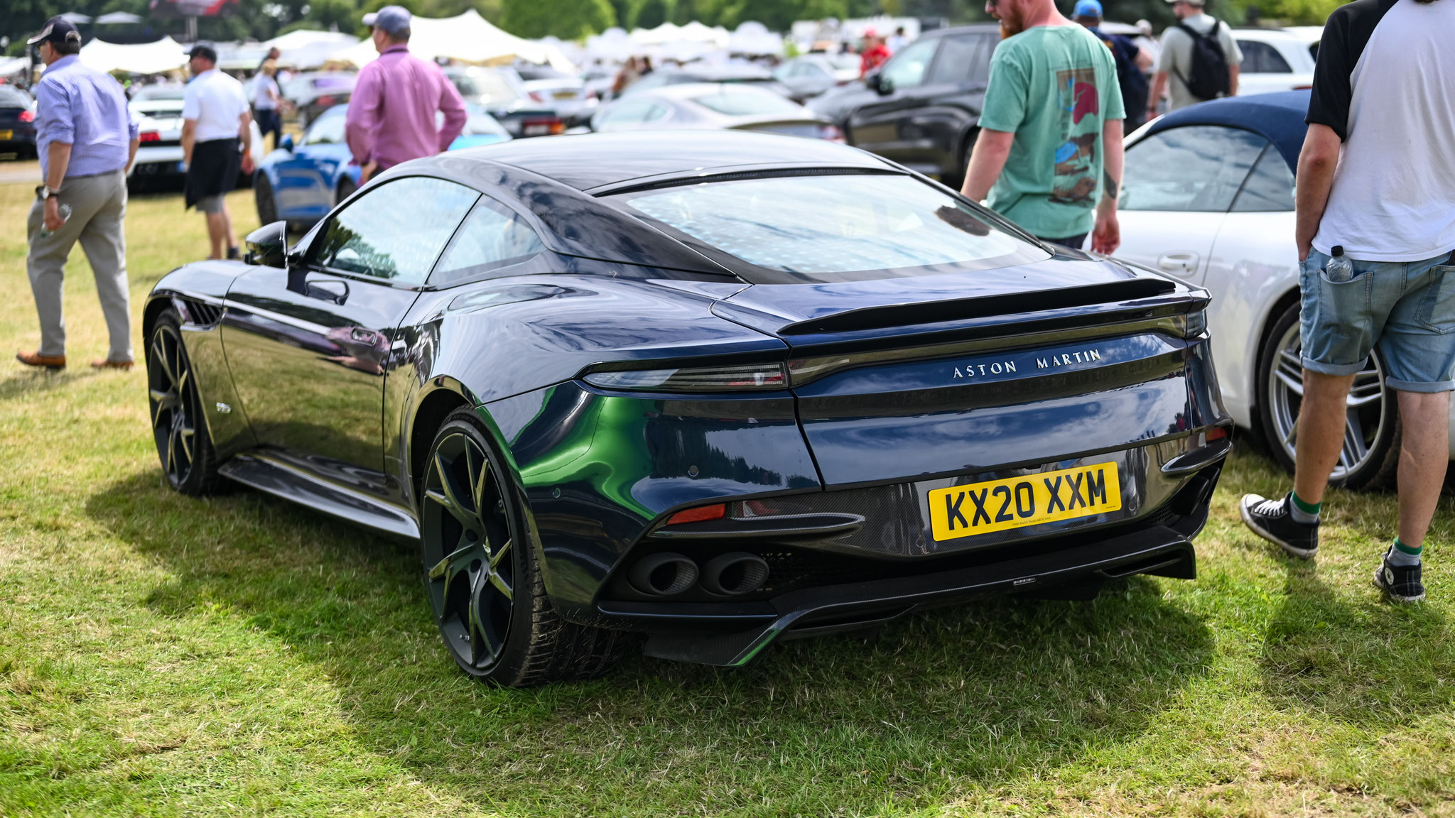 Aston Martin DBS Superleggera - KX20XXM (GB)