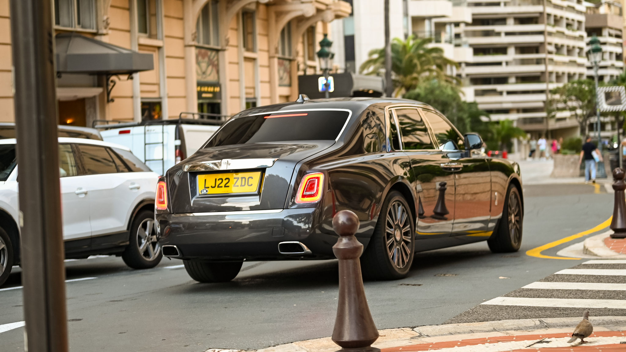 Rolls Royce Phantom - LJ22ZDC (GB)