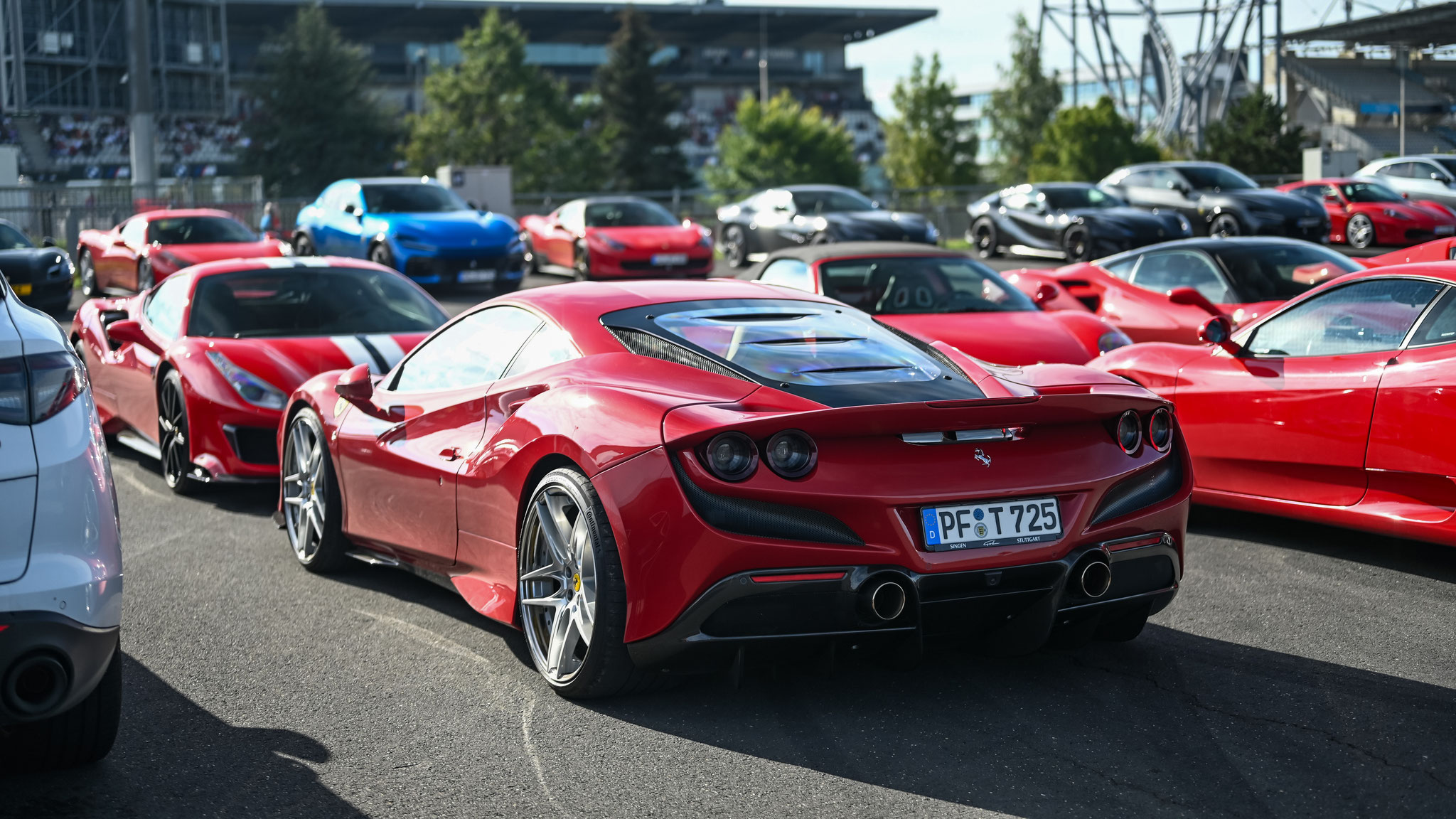 Ferrari F8 Tributo - PF-T725