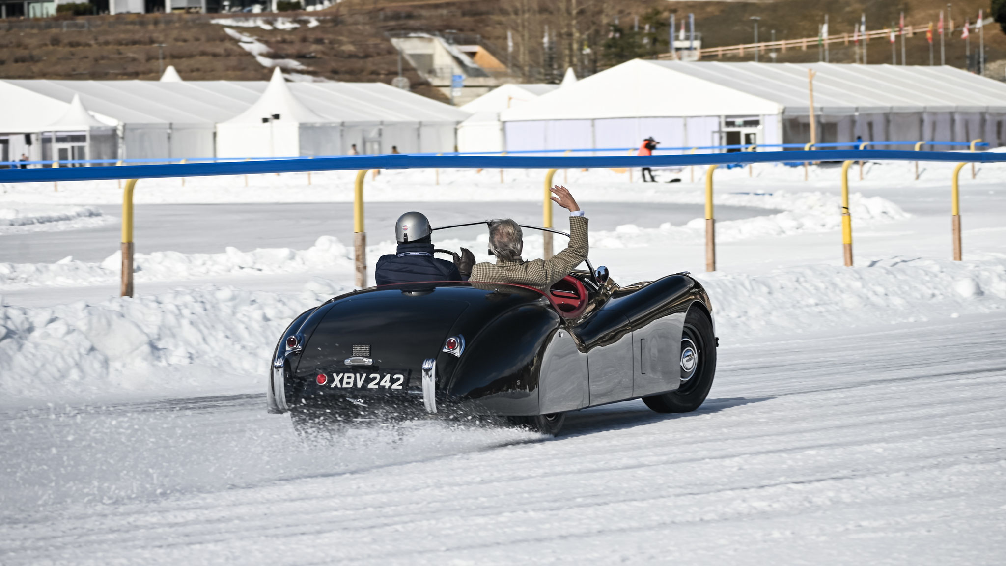 Jaguar XK 120 OTS - XBV242 (GB)