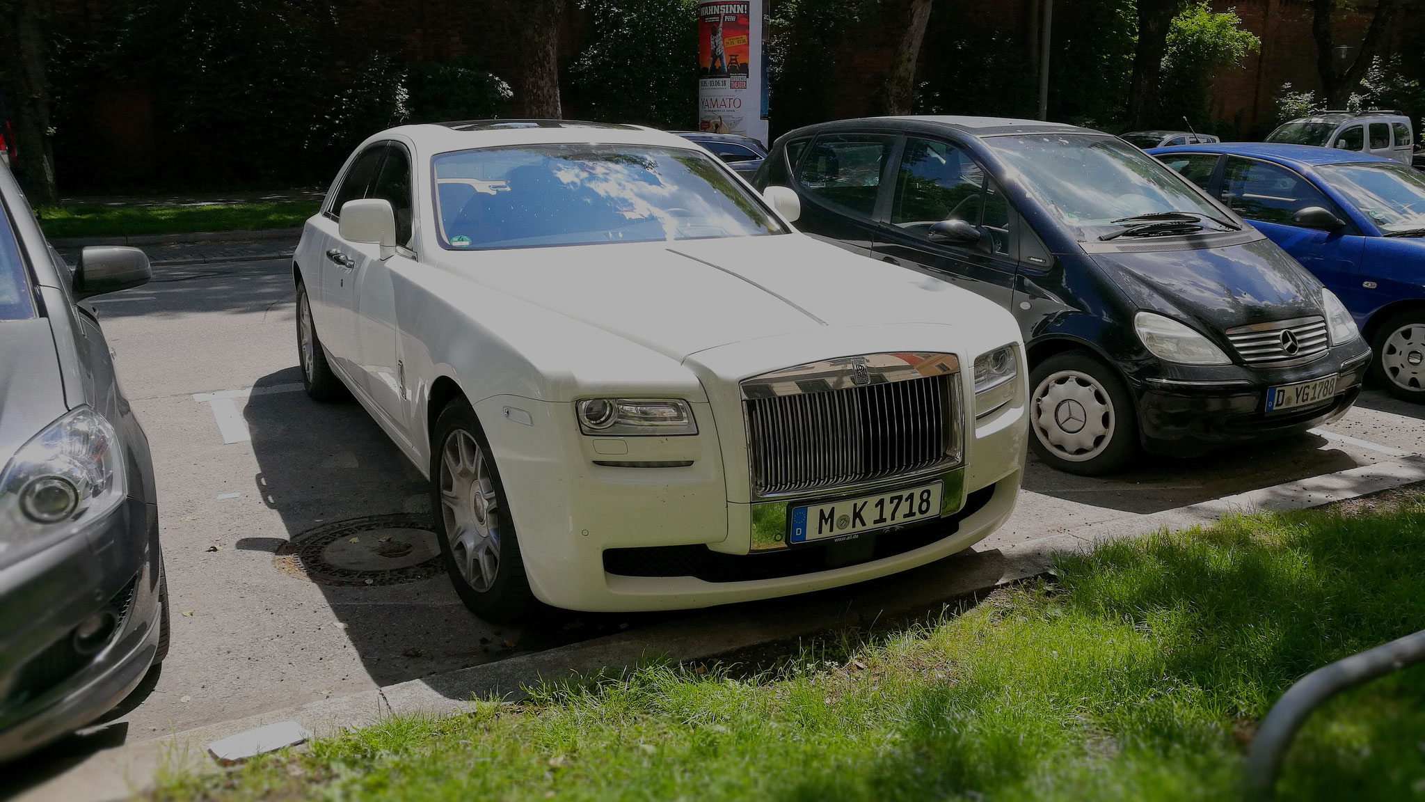 Rolls Royce Ghost - M-K-1718