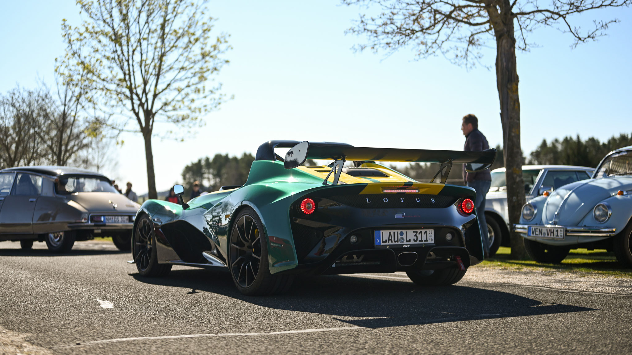 Lotus 3eleven - LAU-L311