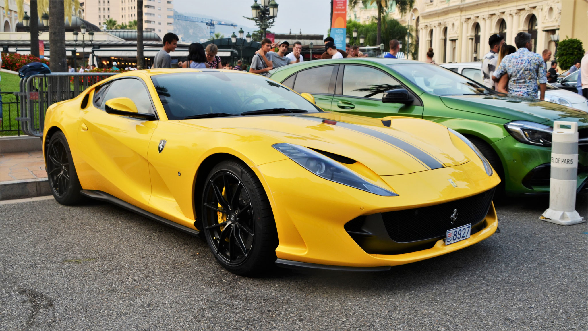 Ferrari 812 Superfast - 8927 (MC)