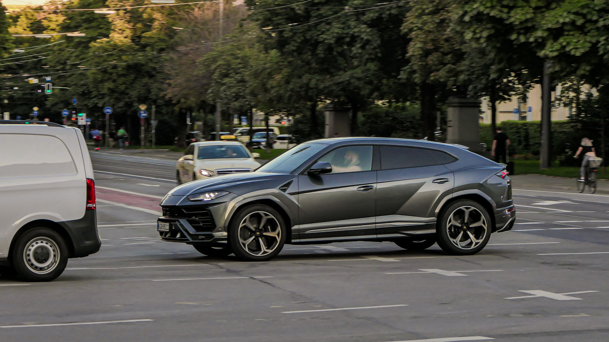 Lamborghini Urus - M-CH8511