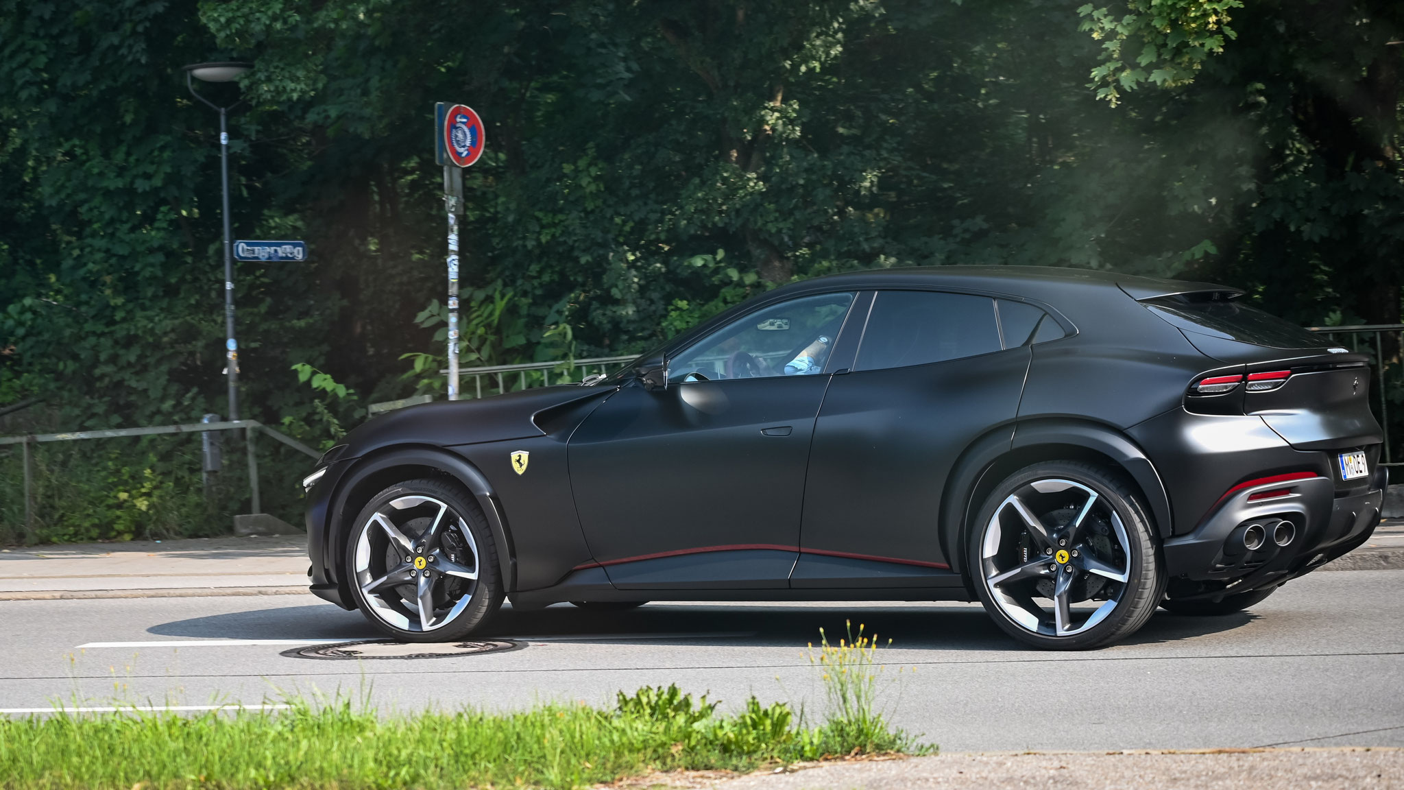 Ferrari Purosangue - M-EO9