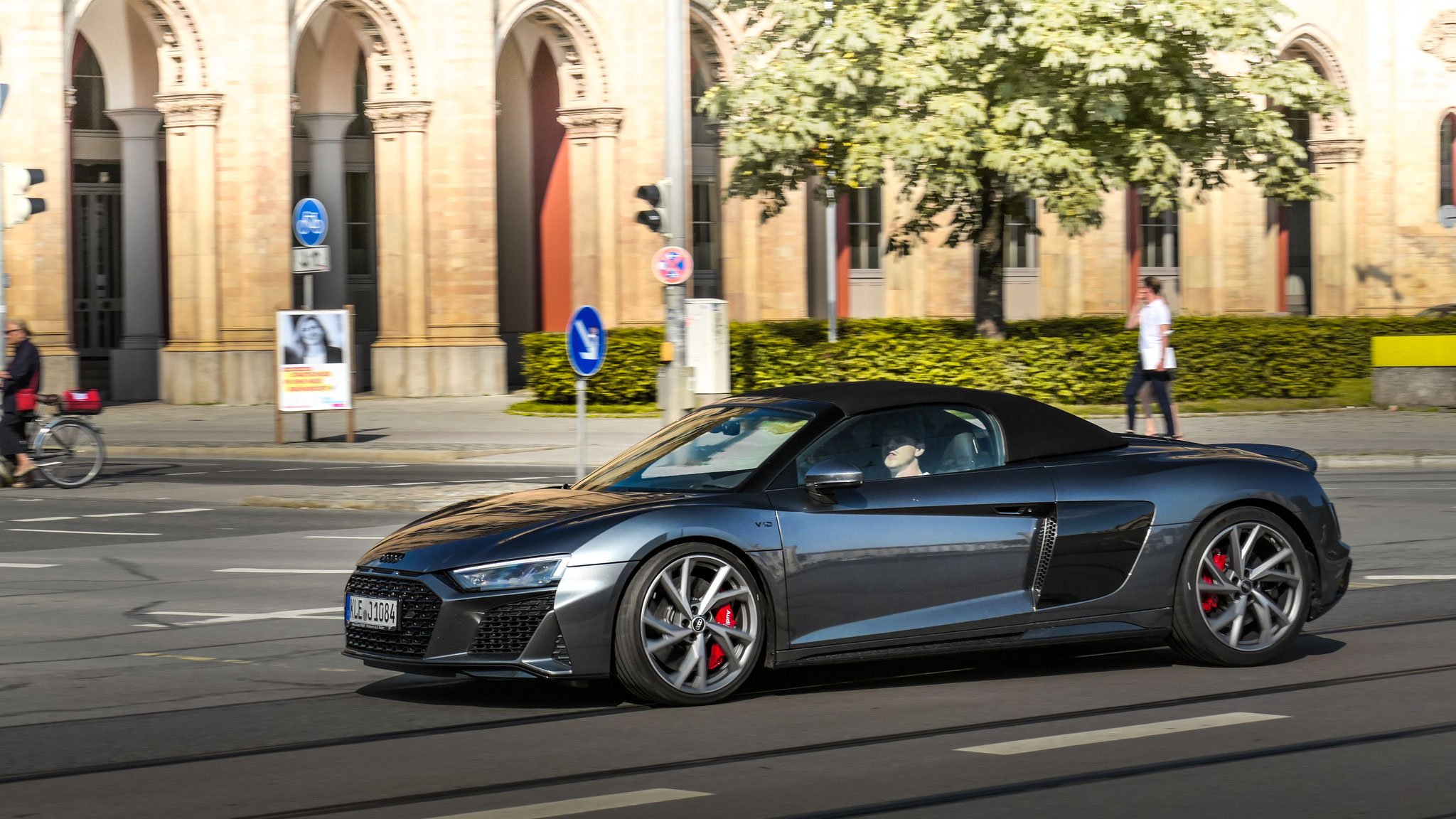 Audi R8 V10 Spyder - KLE-J1084