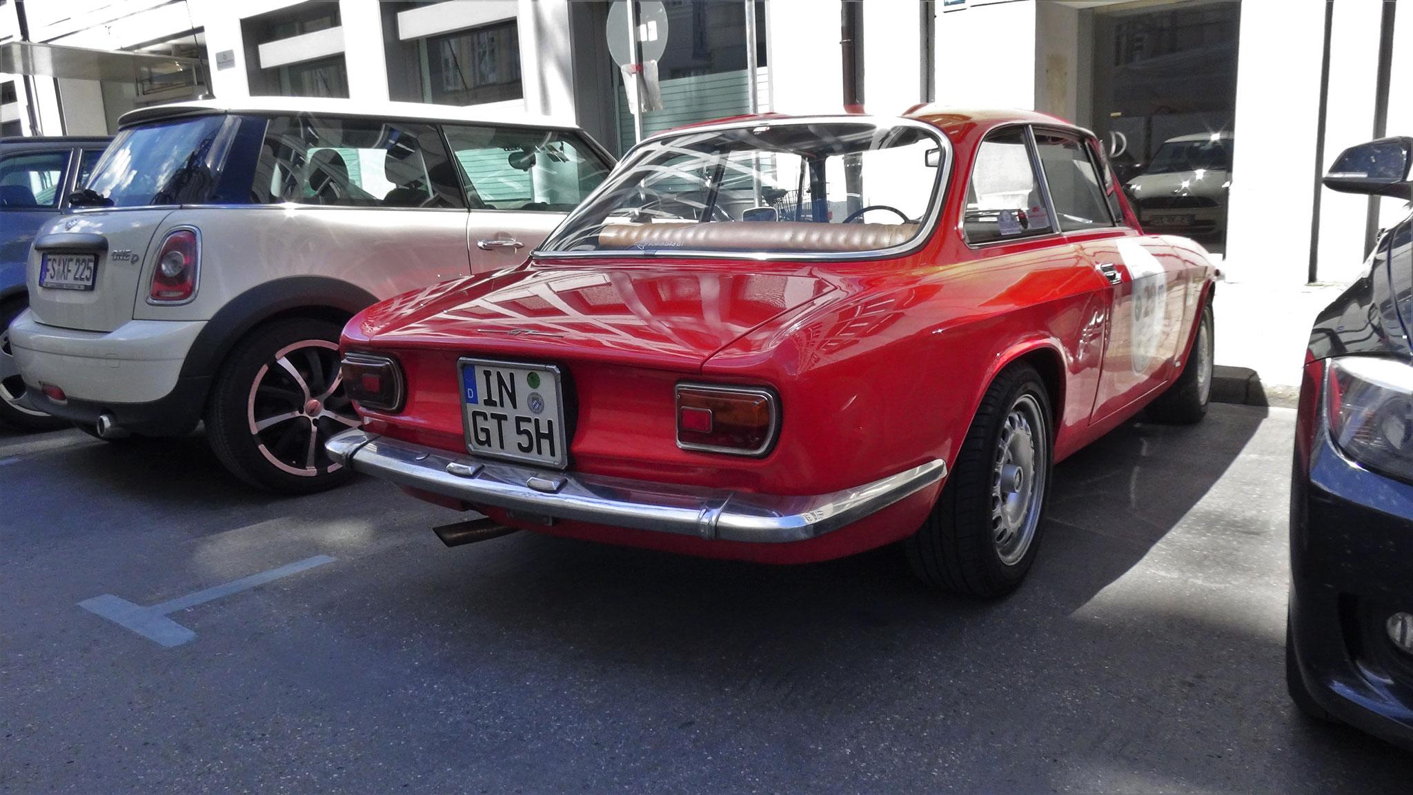 Alfa Romeo Giulia Sprint GT - IN-GT5H