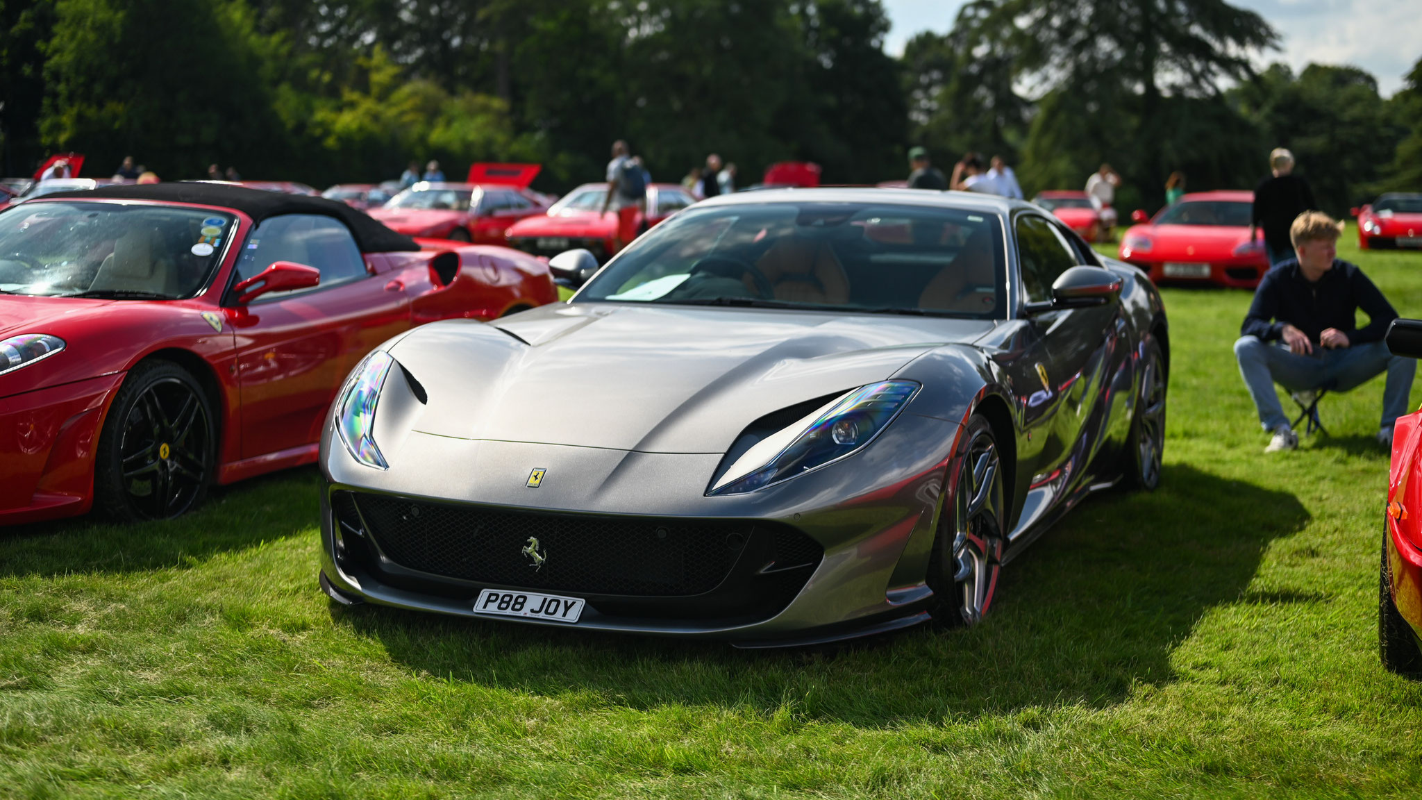 Ferrari 812 Superfast - P88JOY (GB)
