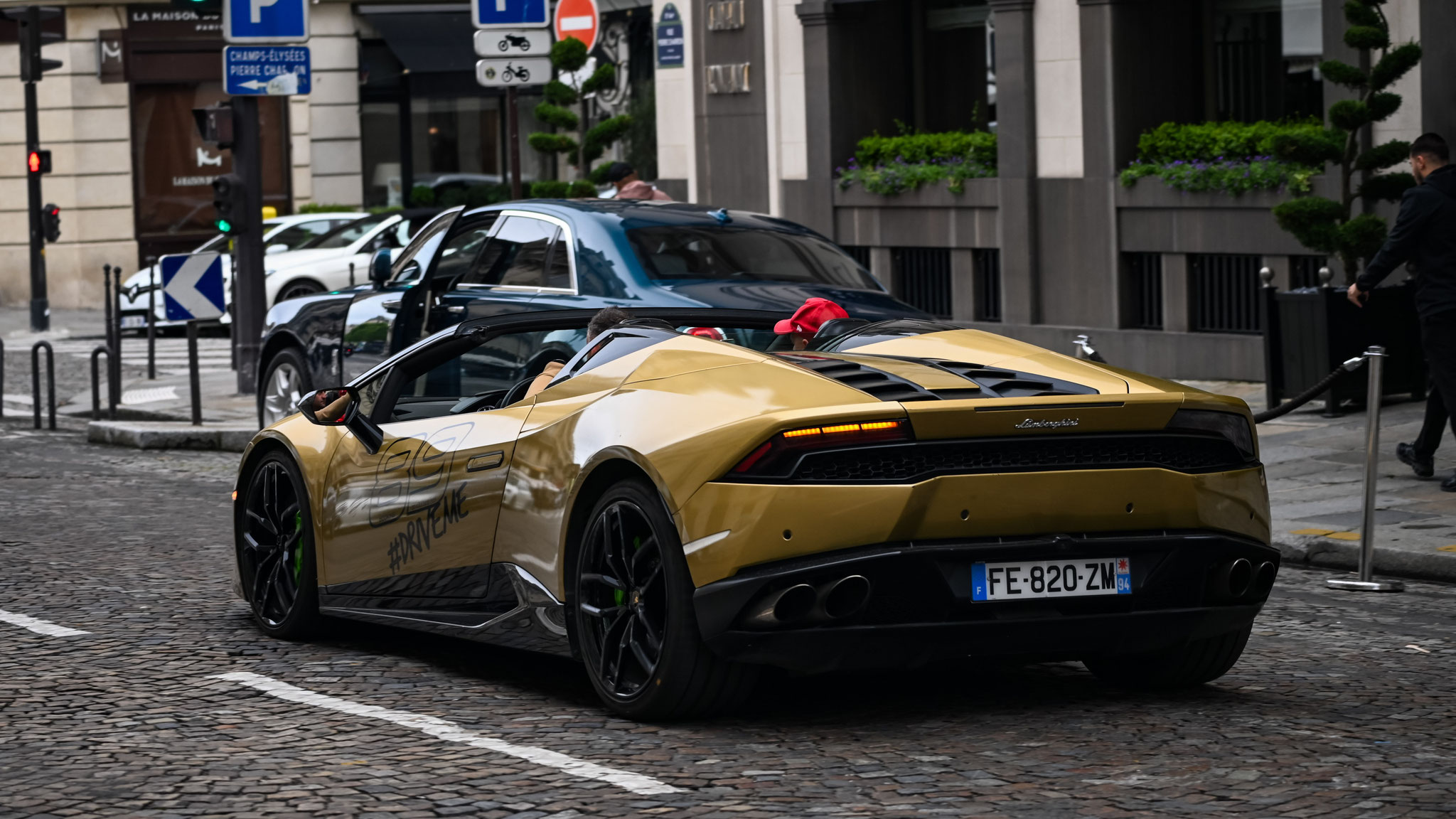 Lamborghini Huracan Spyder - FE820ZM-94 (FRA)