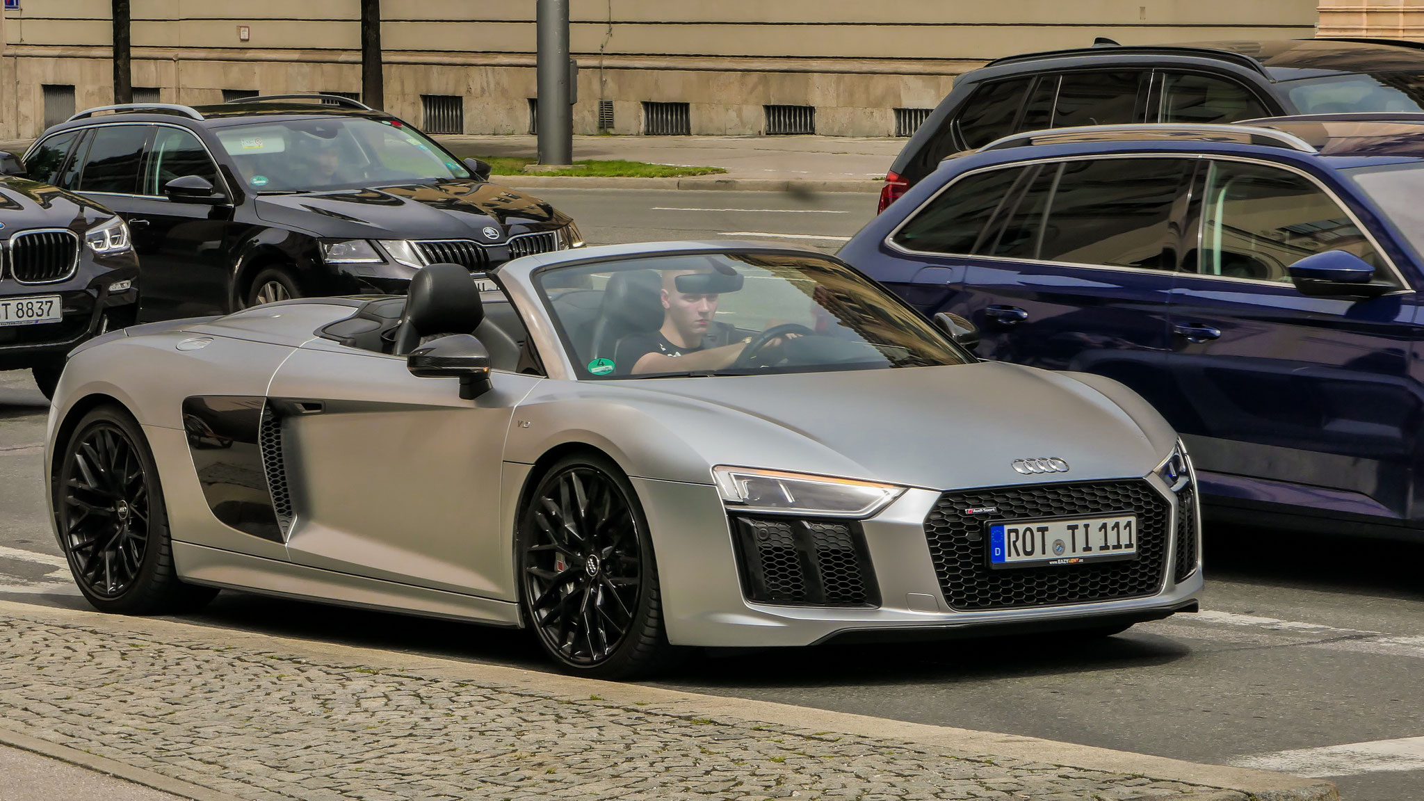 Audi R8 V10 Spyder - ROT-TI111